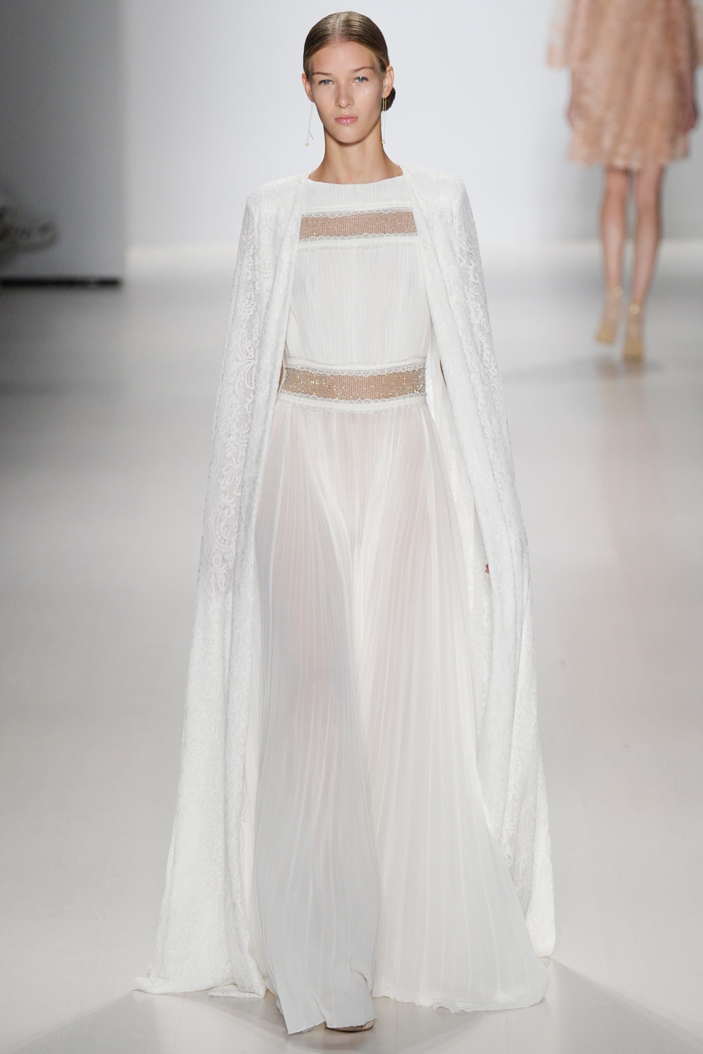 Tadashi Shoji S/S 15 Look 17