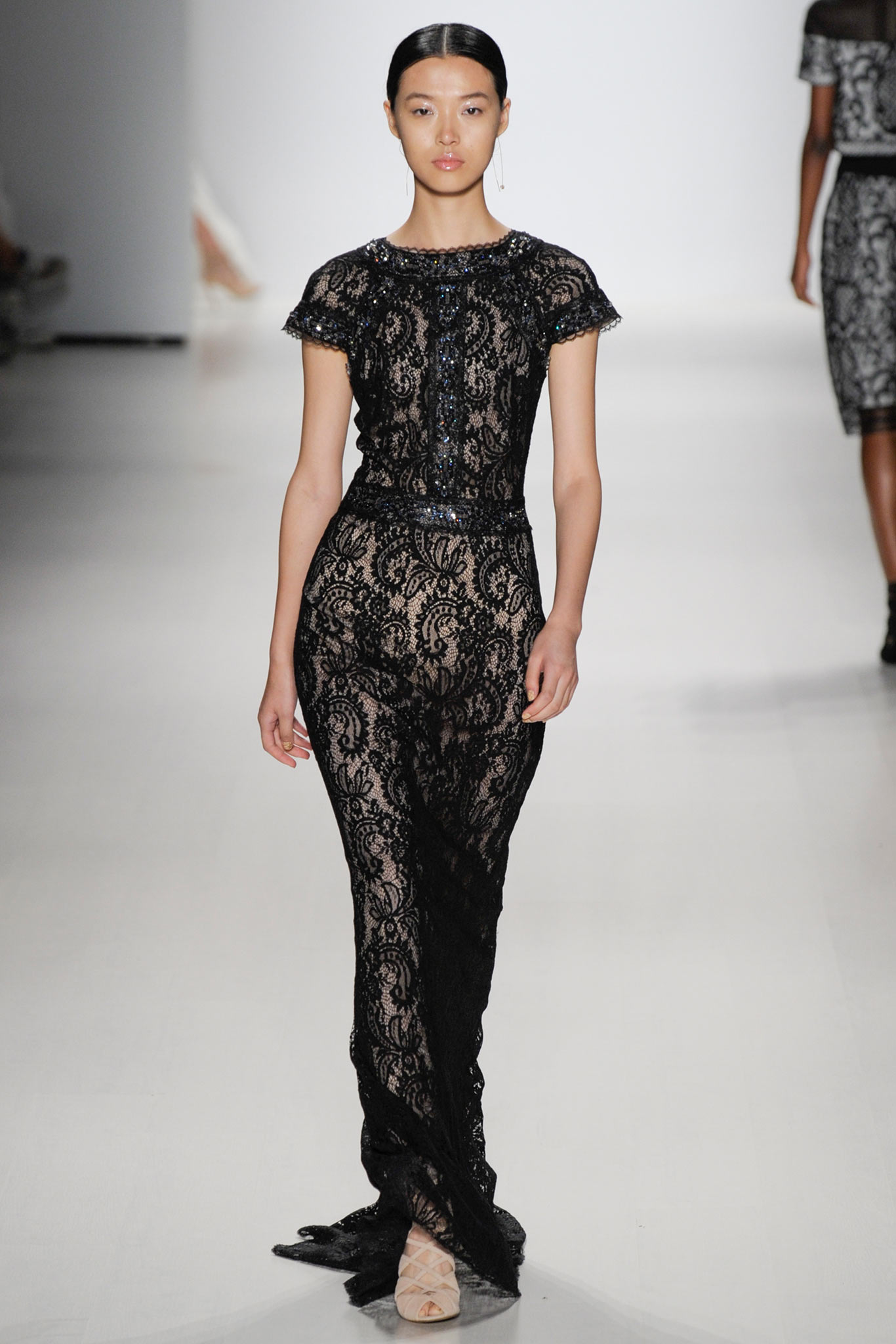 Tadashi Shoji S/S 15 Look 22