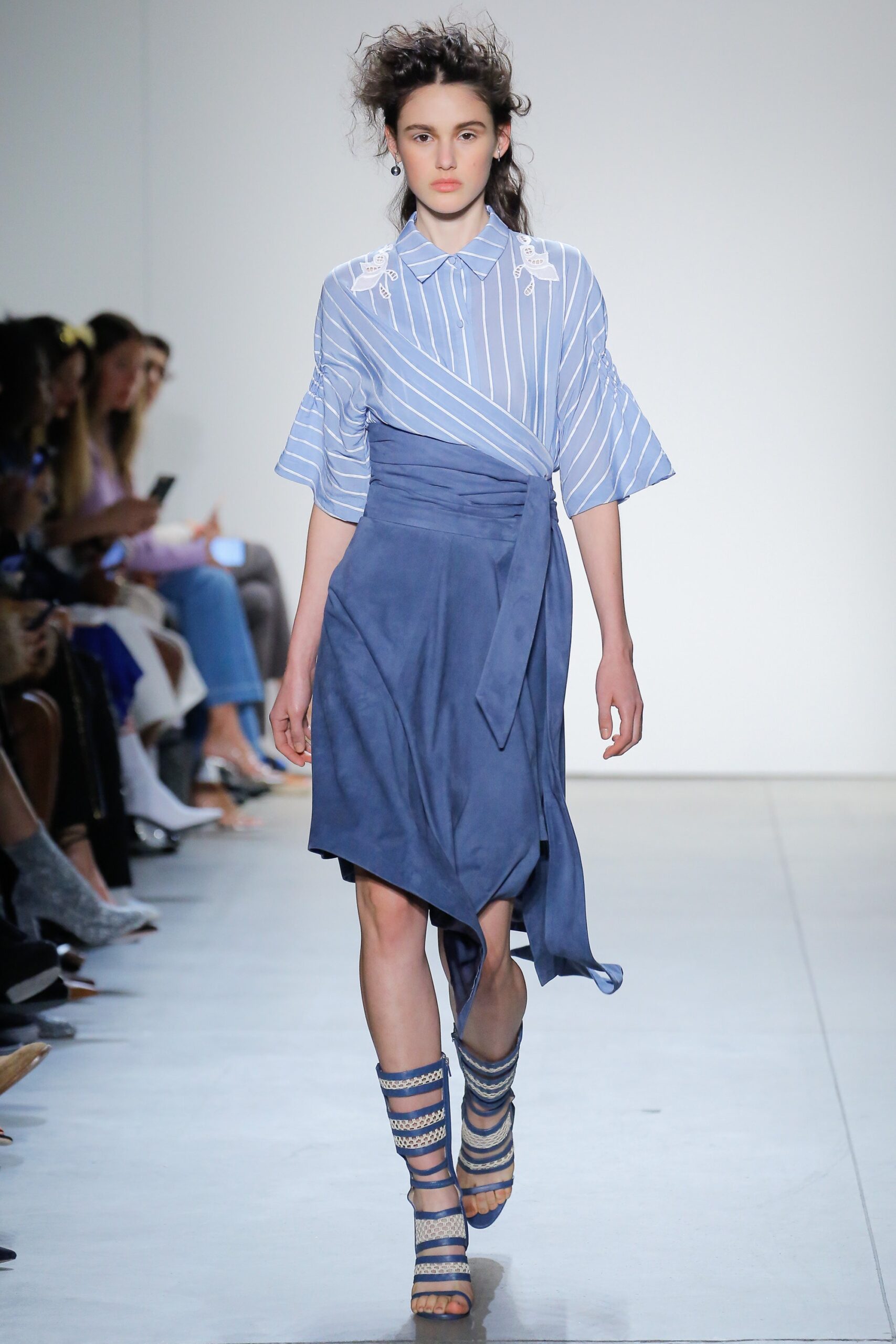 Simkhai S/S 18 Look 2