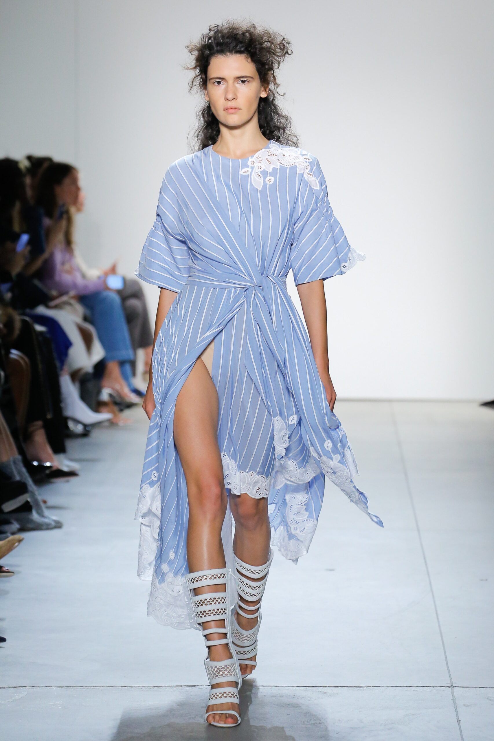 Simkhai S/S 18 Look 3