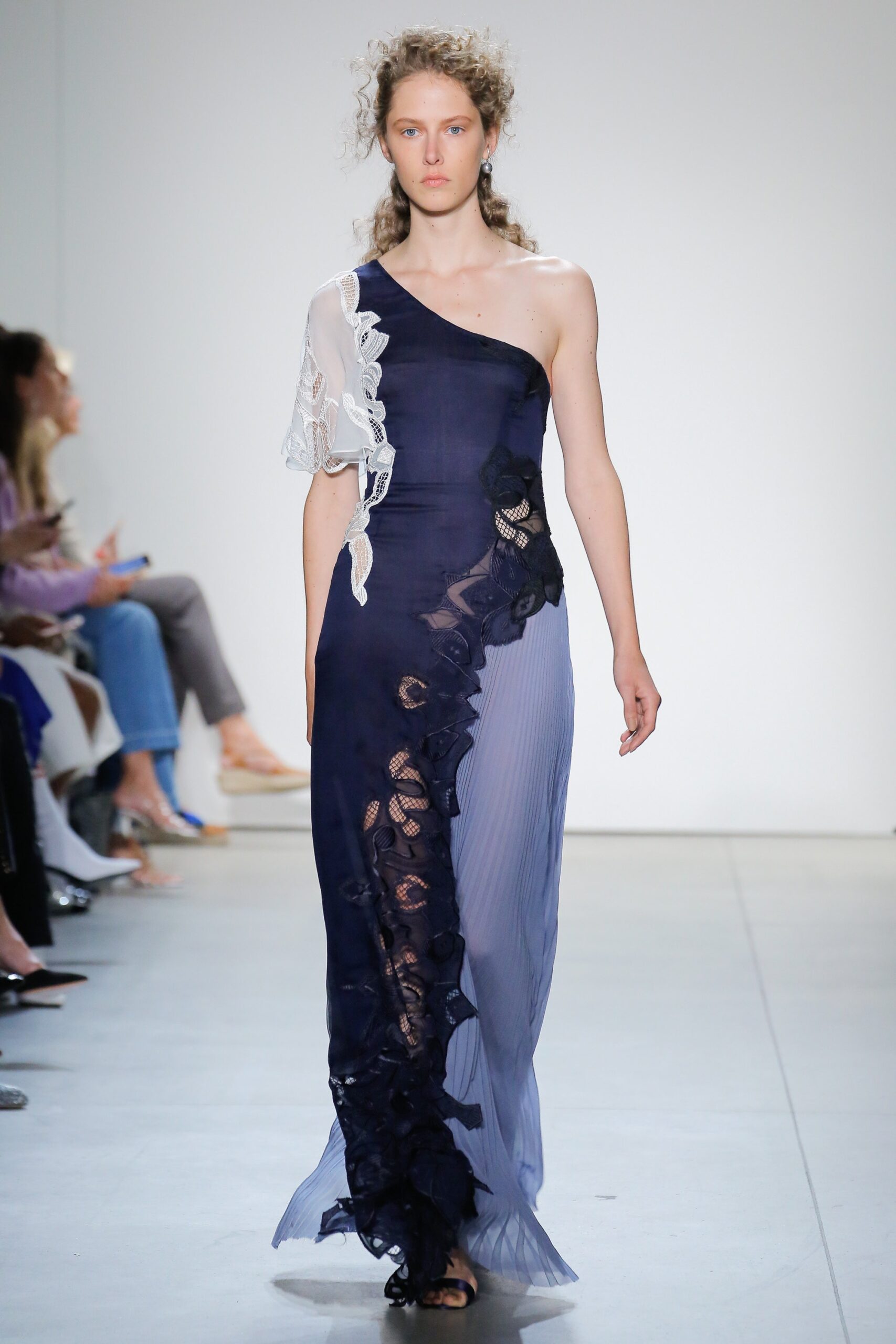 Simkhai S/S 18 Look 20