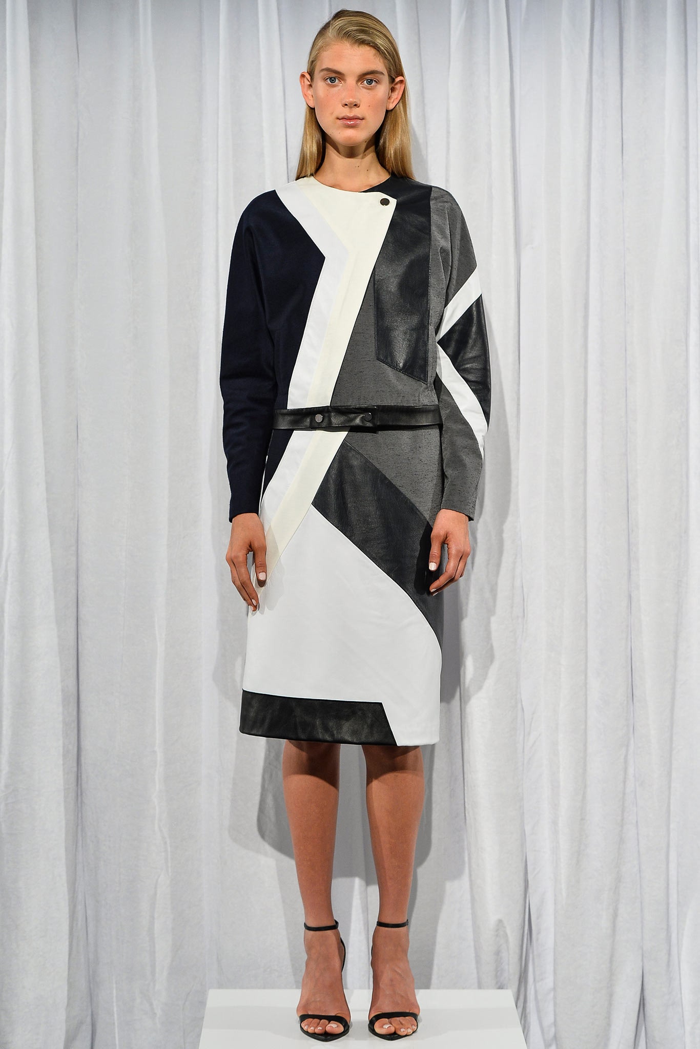 Simkhai S/S 14 Look 1