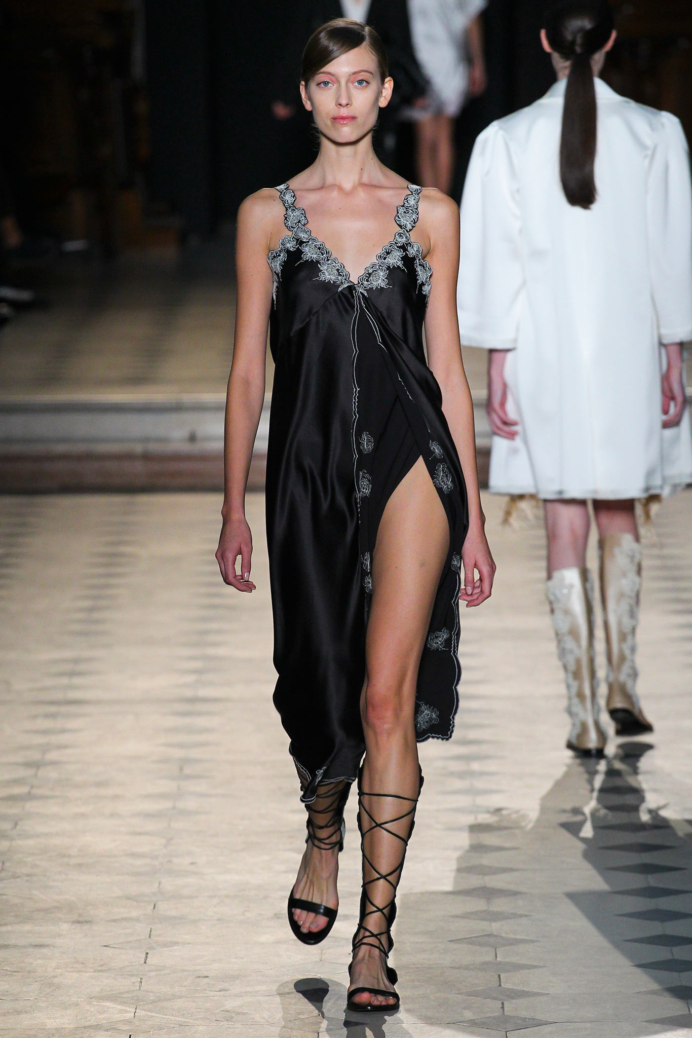 Sharon Wauchob S/S 15 Look 13
