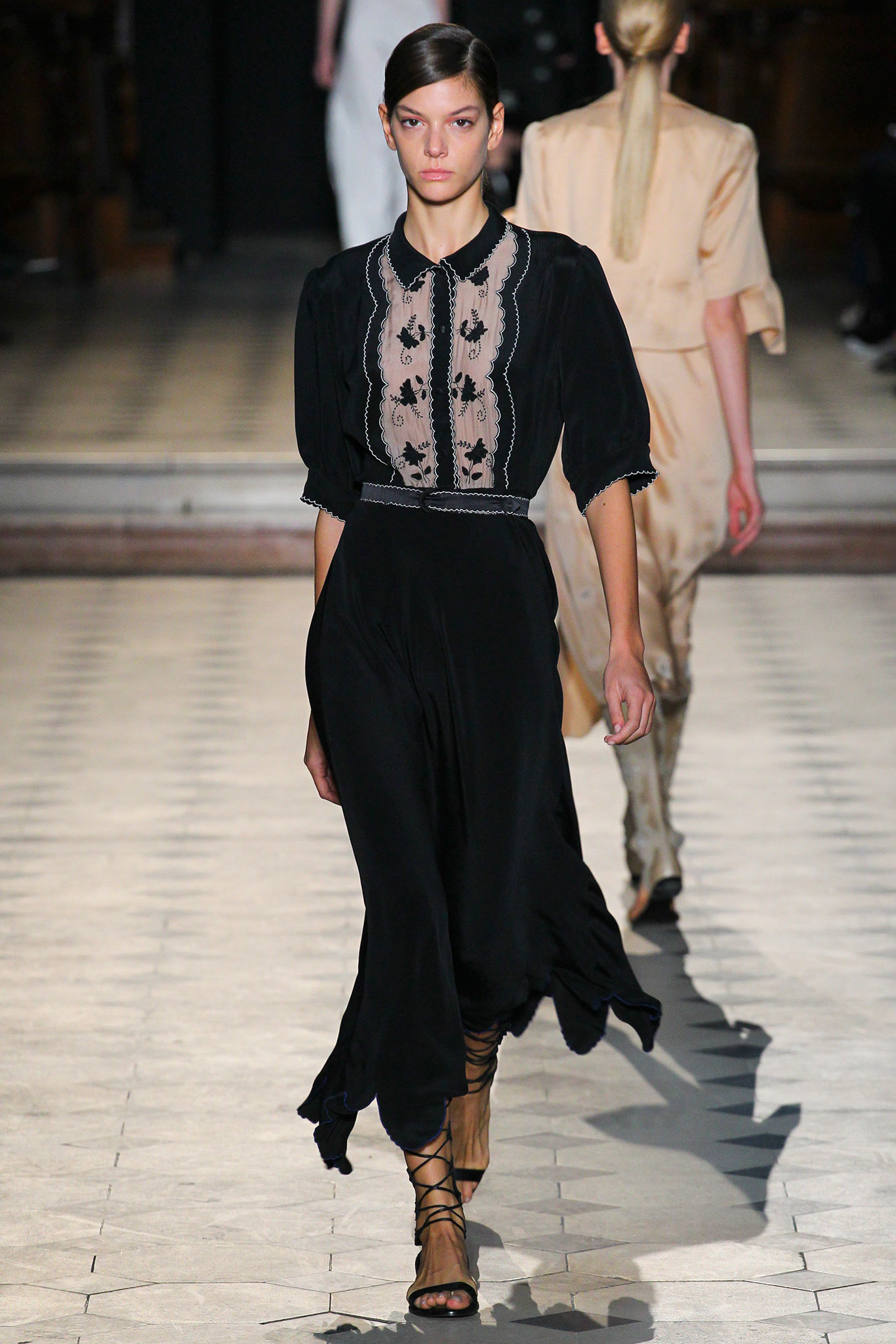 Sharon Wauchob S/S 15 Look 16