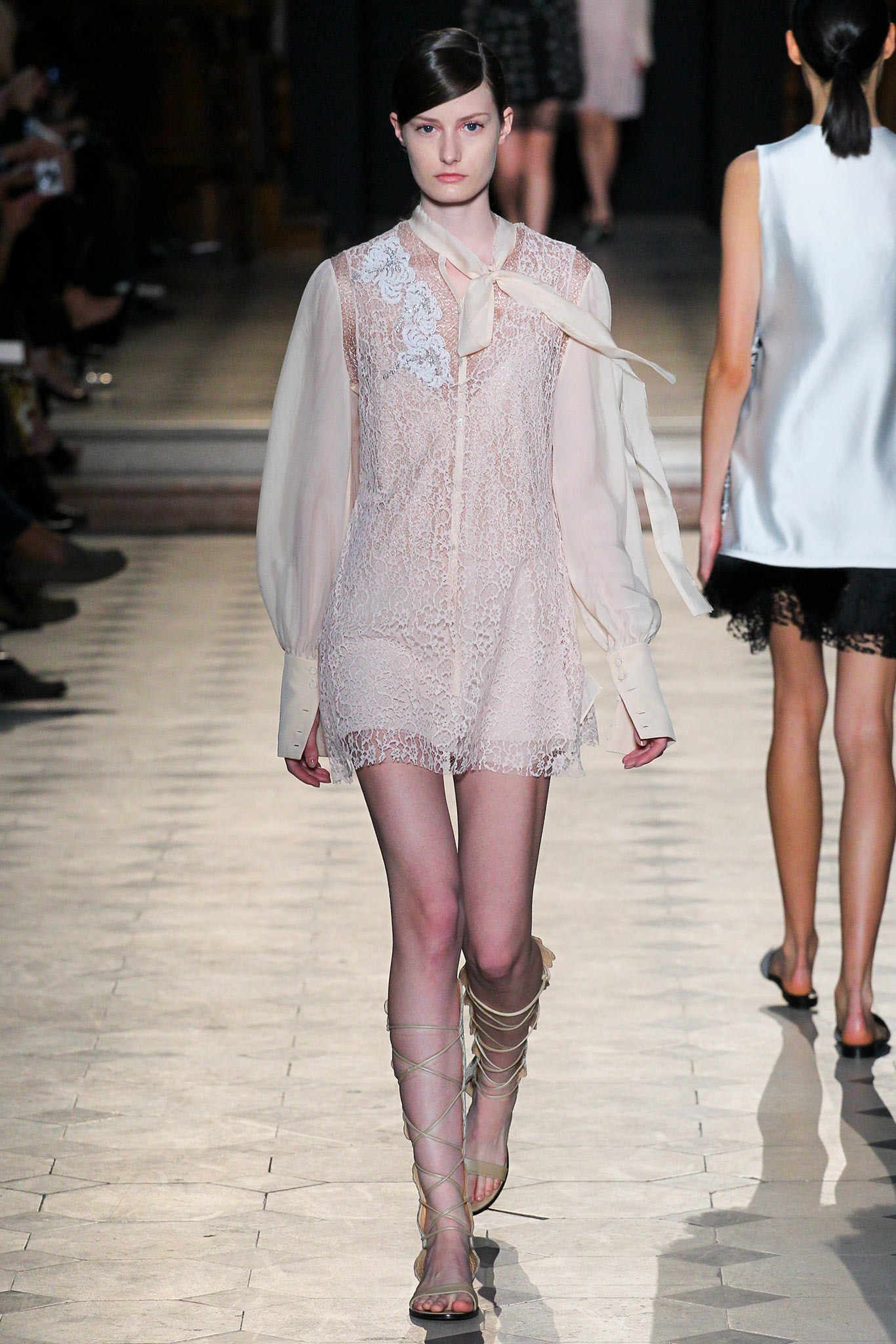 Sharon Wauchob S/S 15 Look 28