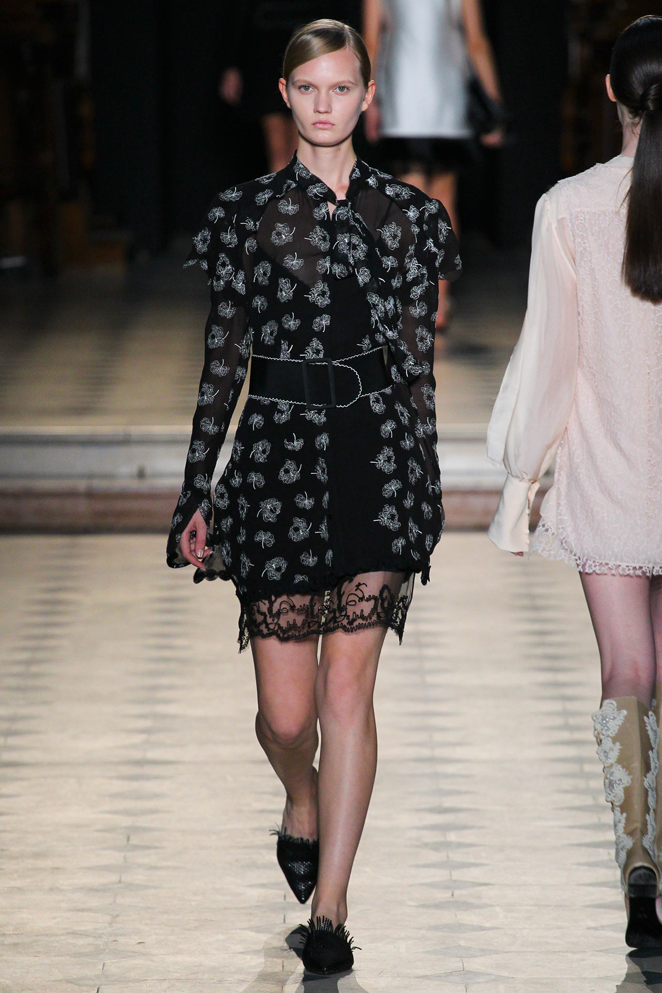 Sharon Wauchob S/S 15 Look 29