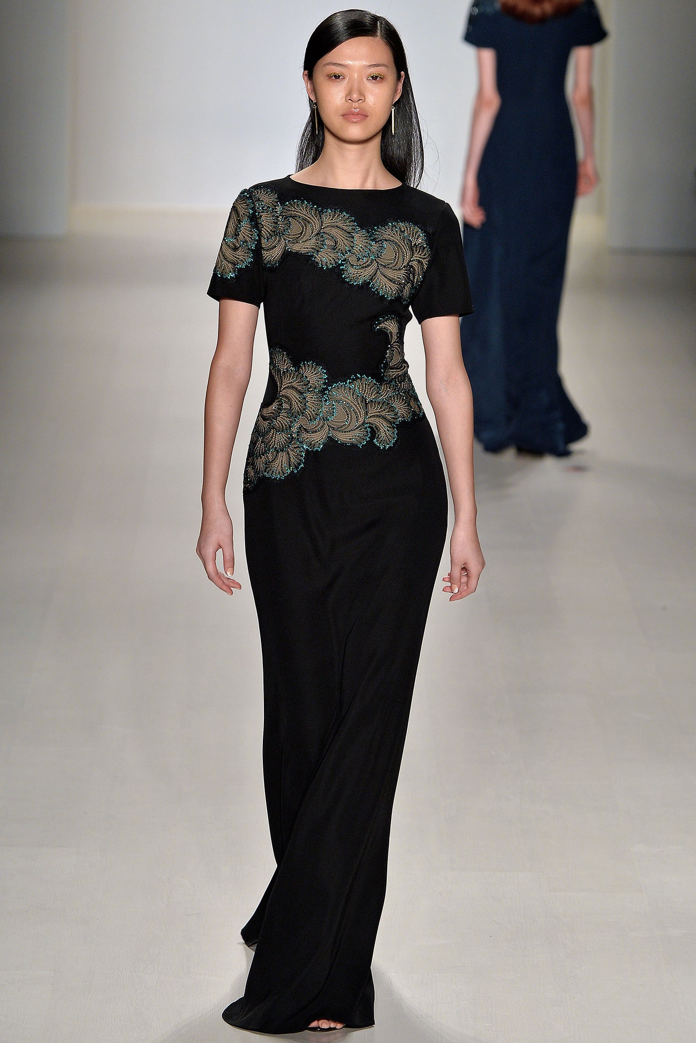 Tadashi Shoji F/W 15 Look 18
