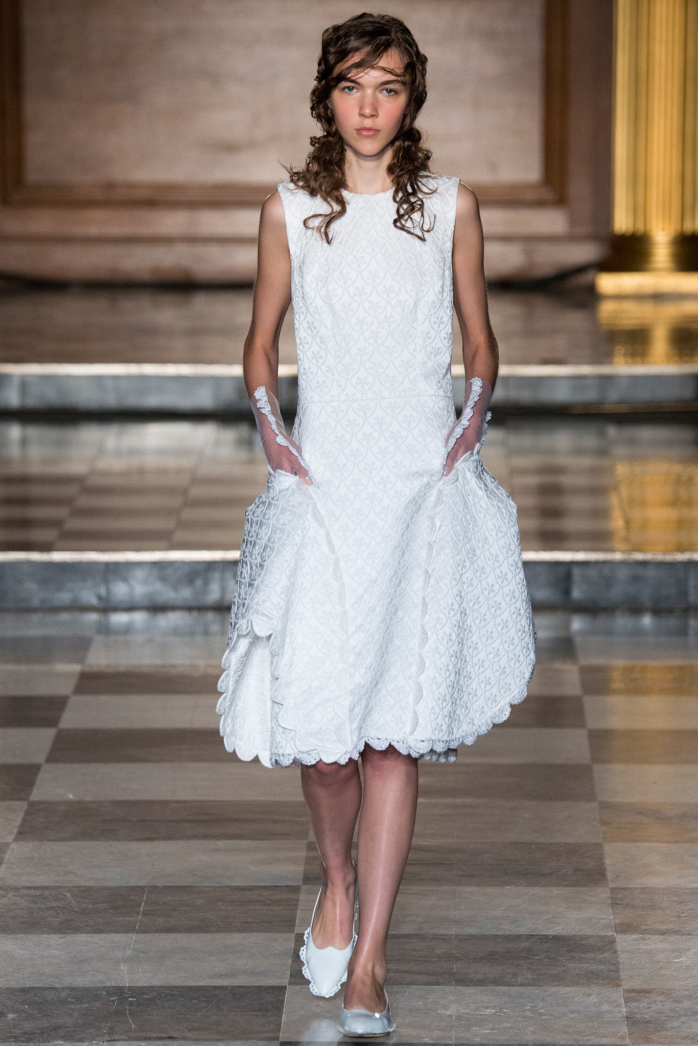 Simone Rocha S/S 15 Look 33