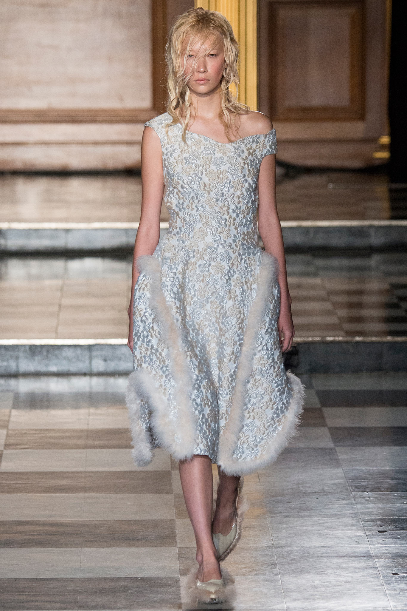 Simone Rocha S/S 15 Look 37