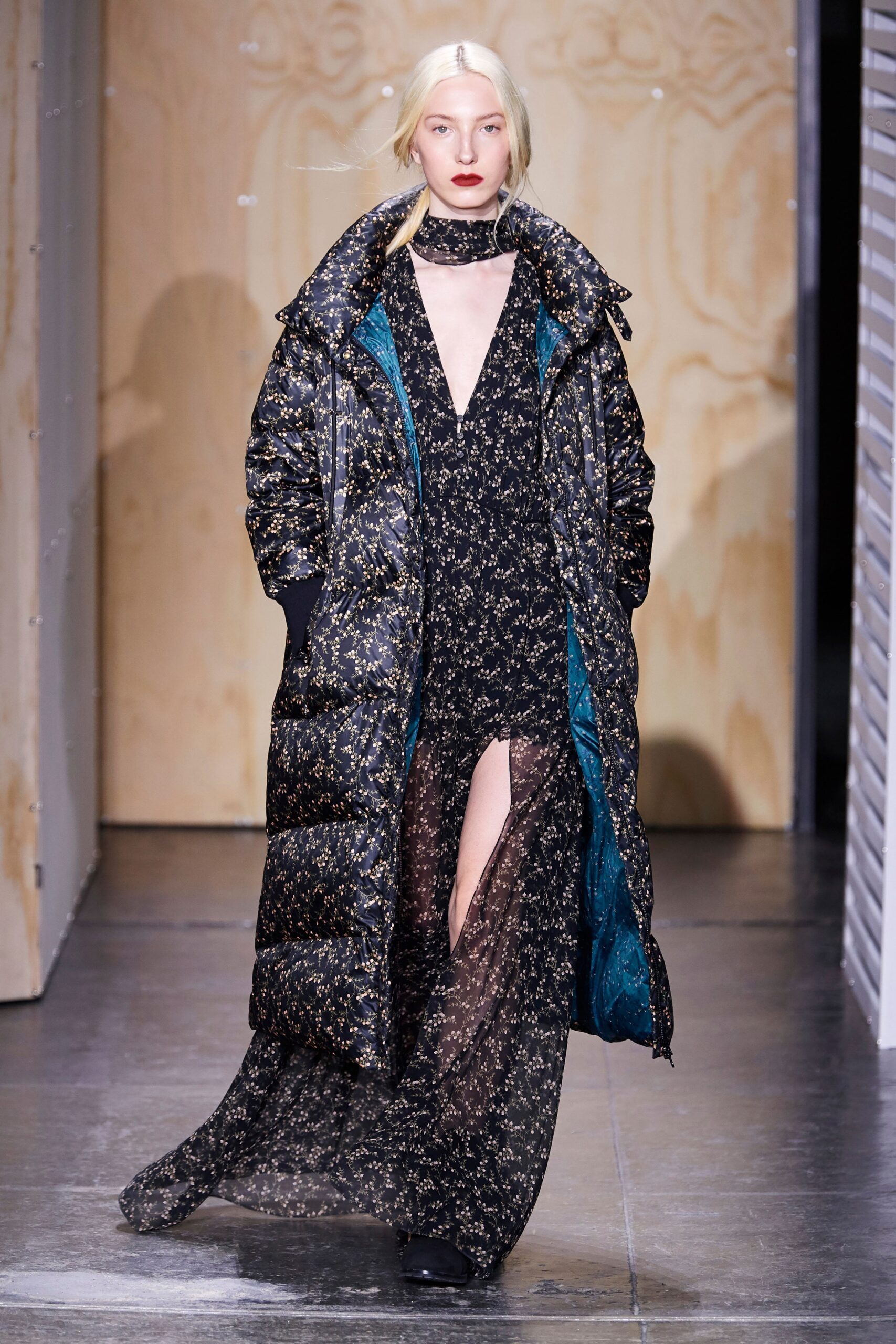 Simkhai F/W 19 Look 23