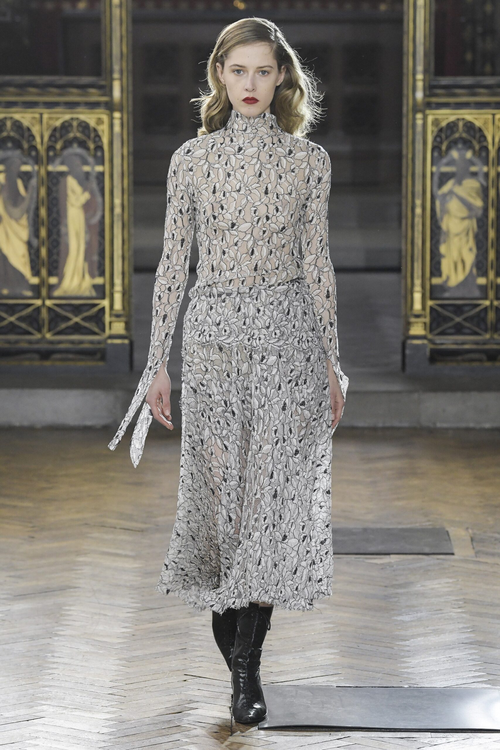 Sharon Wauchob F/W 17 Look 18