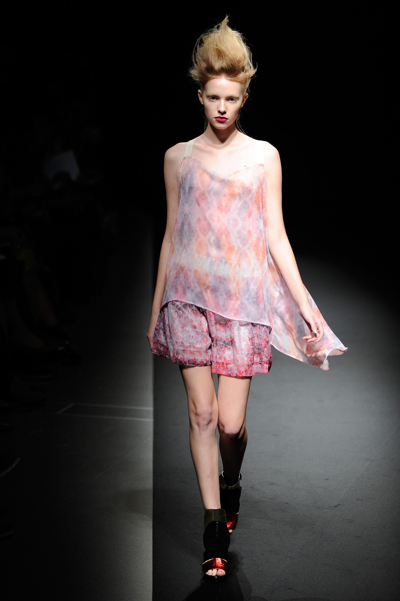 Shiroma Spring 2013 Ready-to-Wear