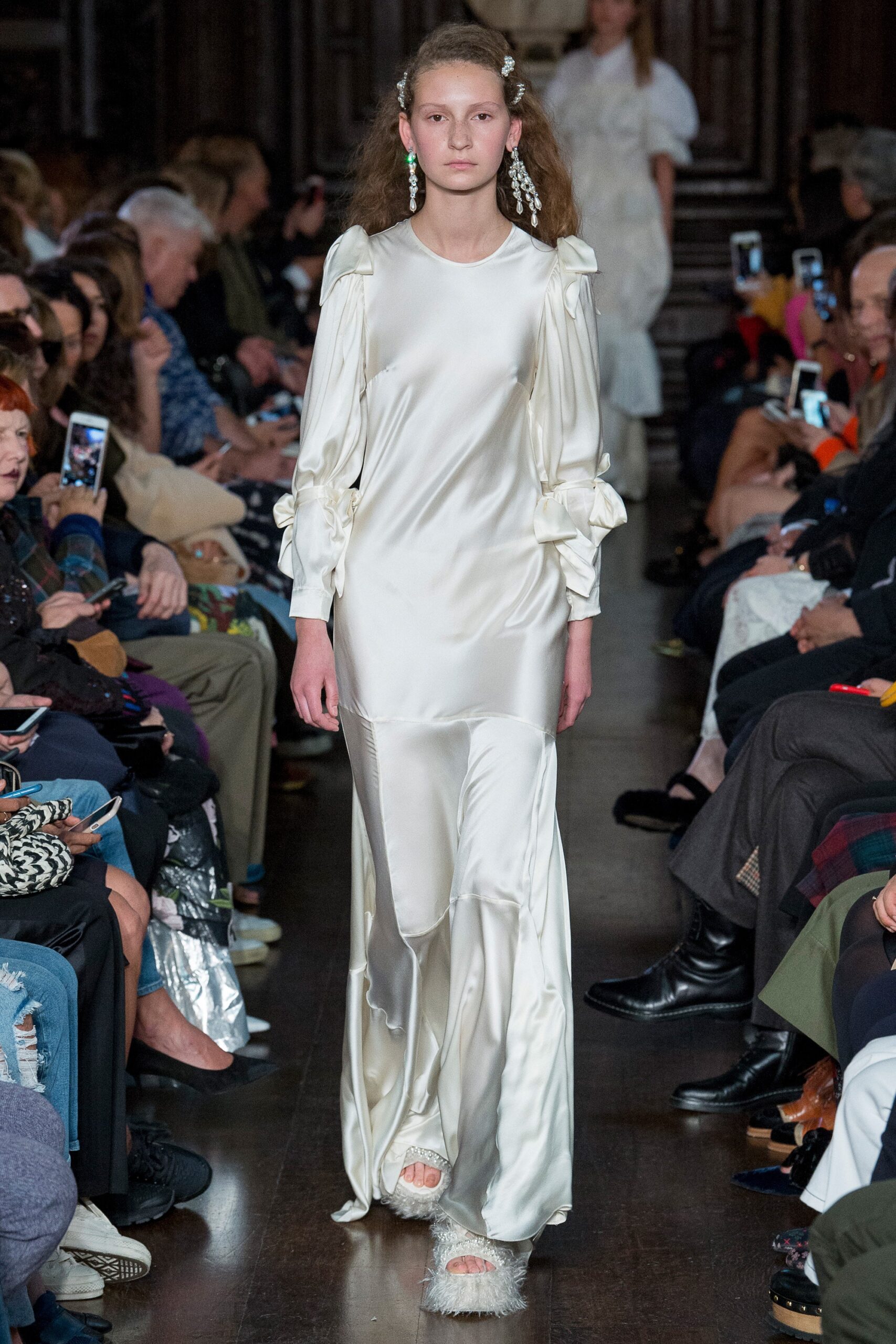 Simone Rocha S/S 18 Look 4