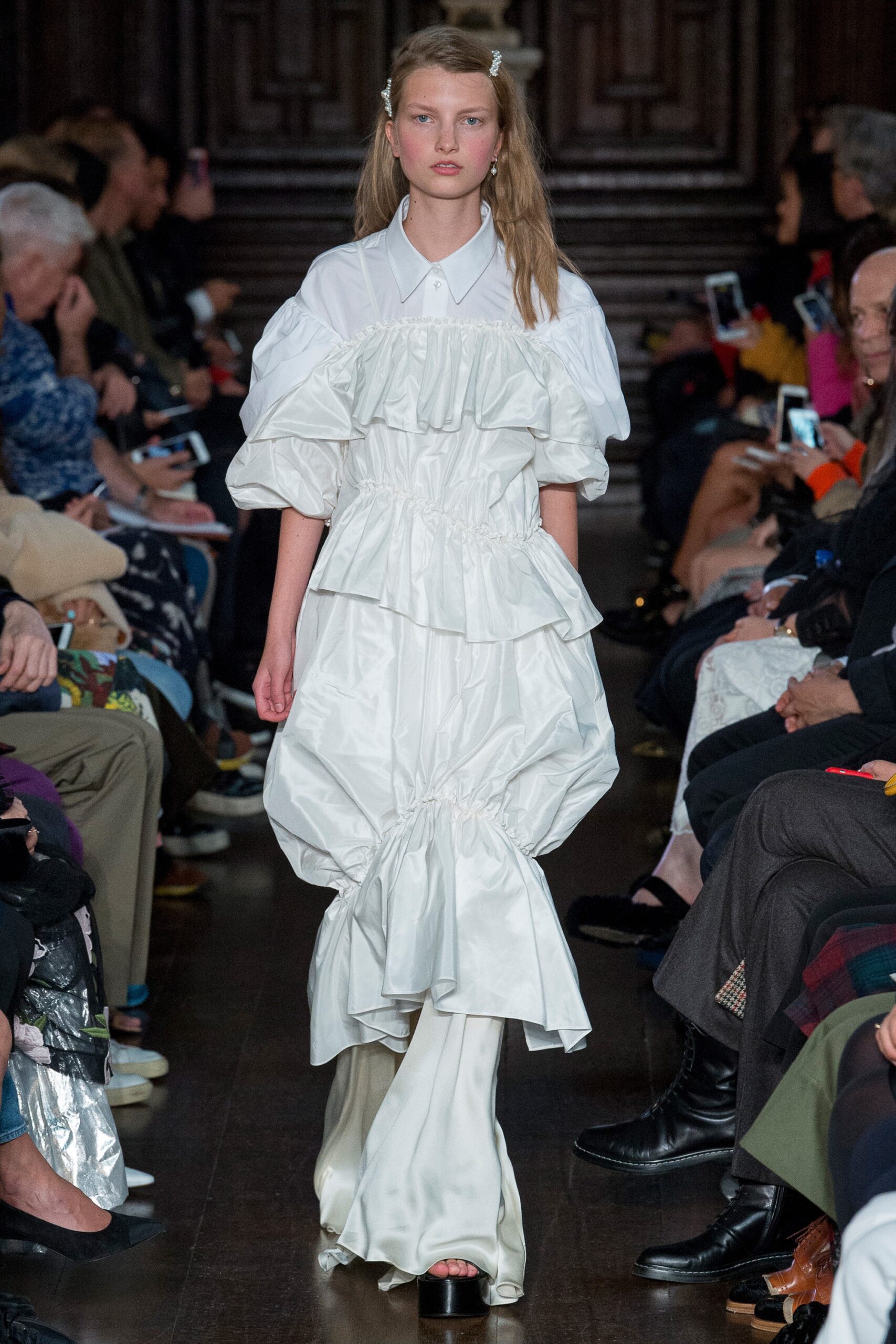 Simone Rocha S/S 18 Look 5