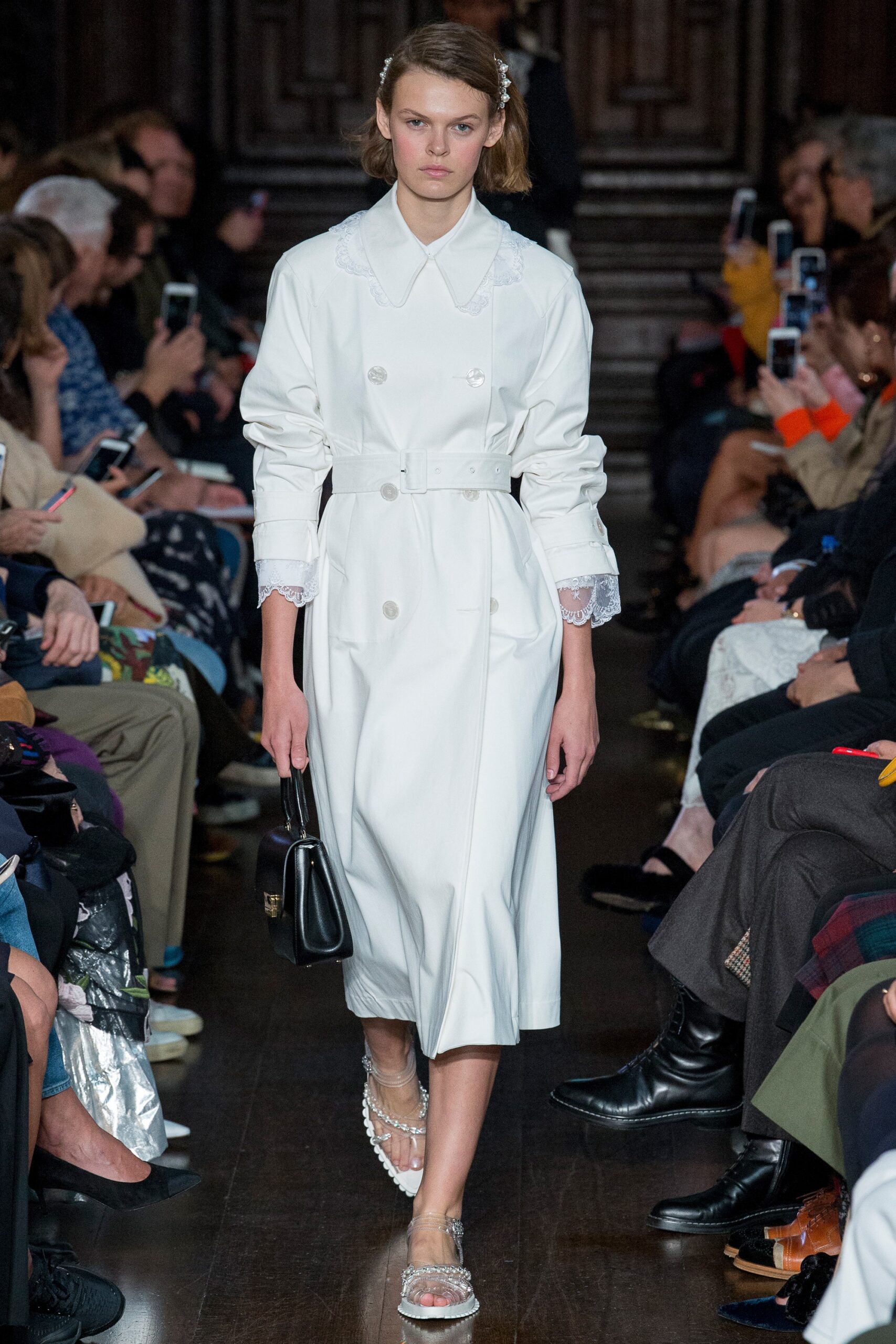 Simone Rocha S/S 18 Look 7