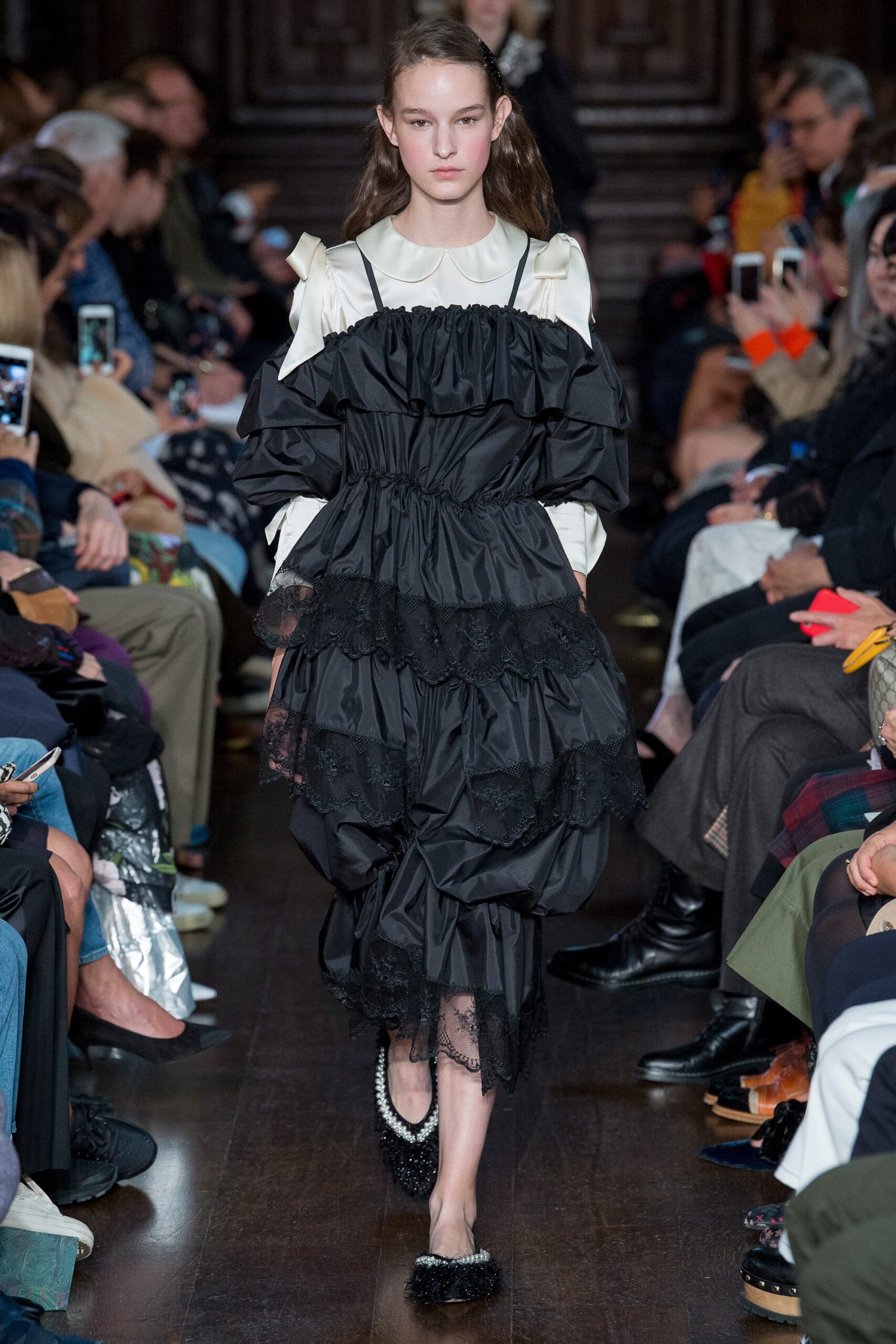 Simone Rocha S/S 18 Look 10