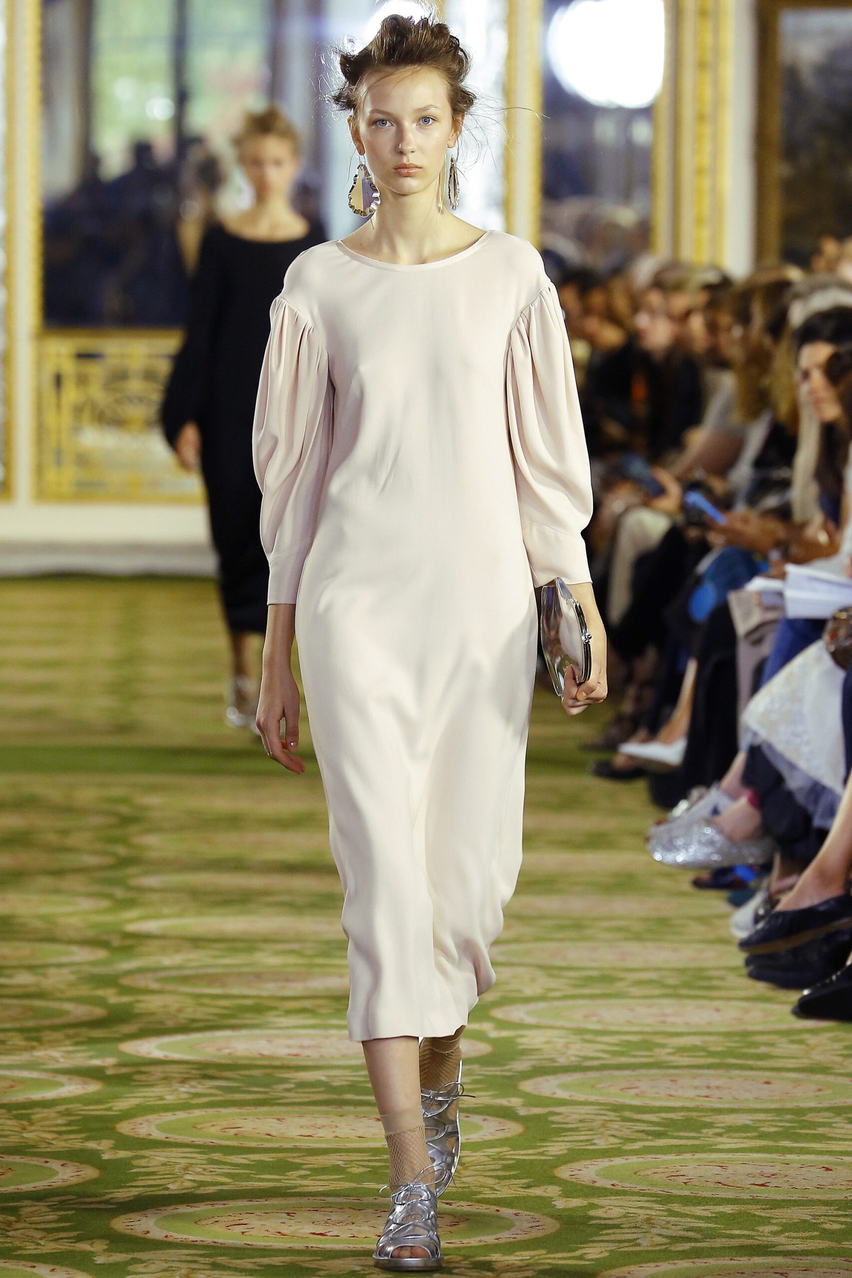 Simone Rocha S/S 16 Look 11