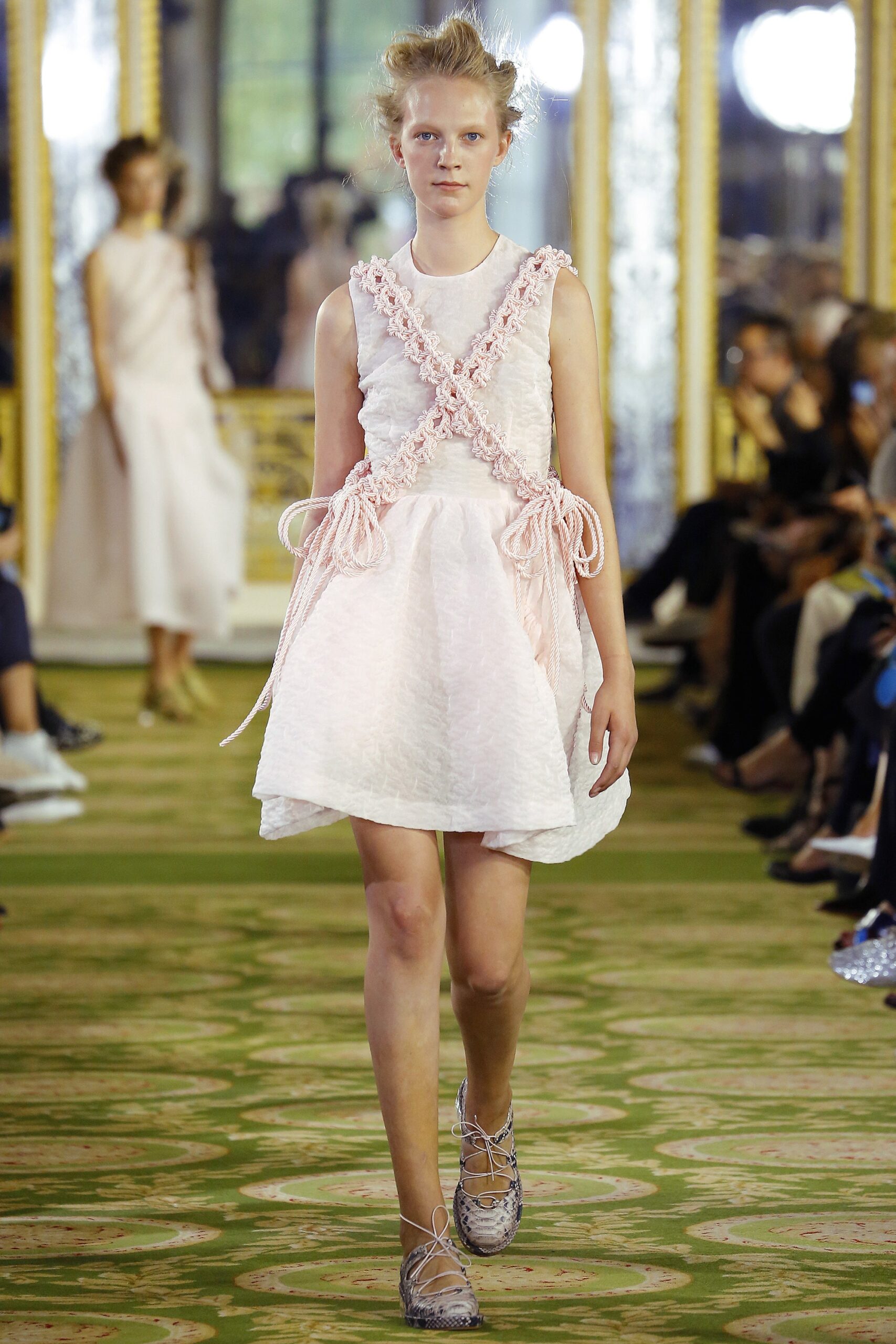 Simone Rocha S/S 16 Look 23