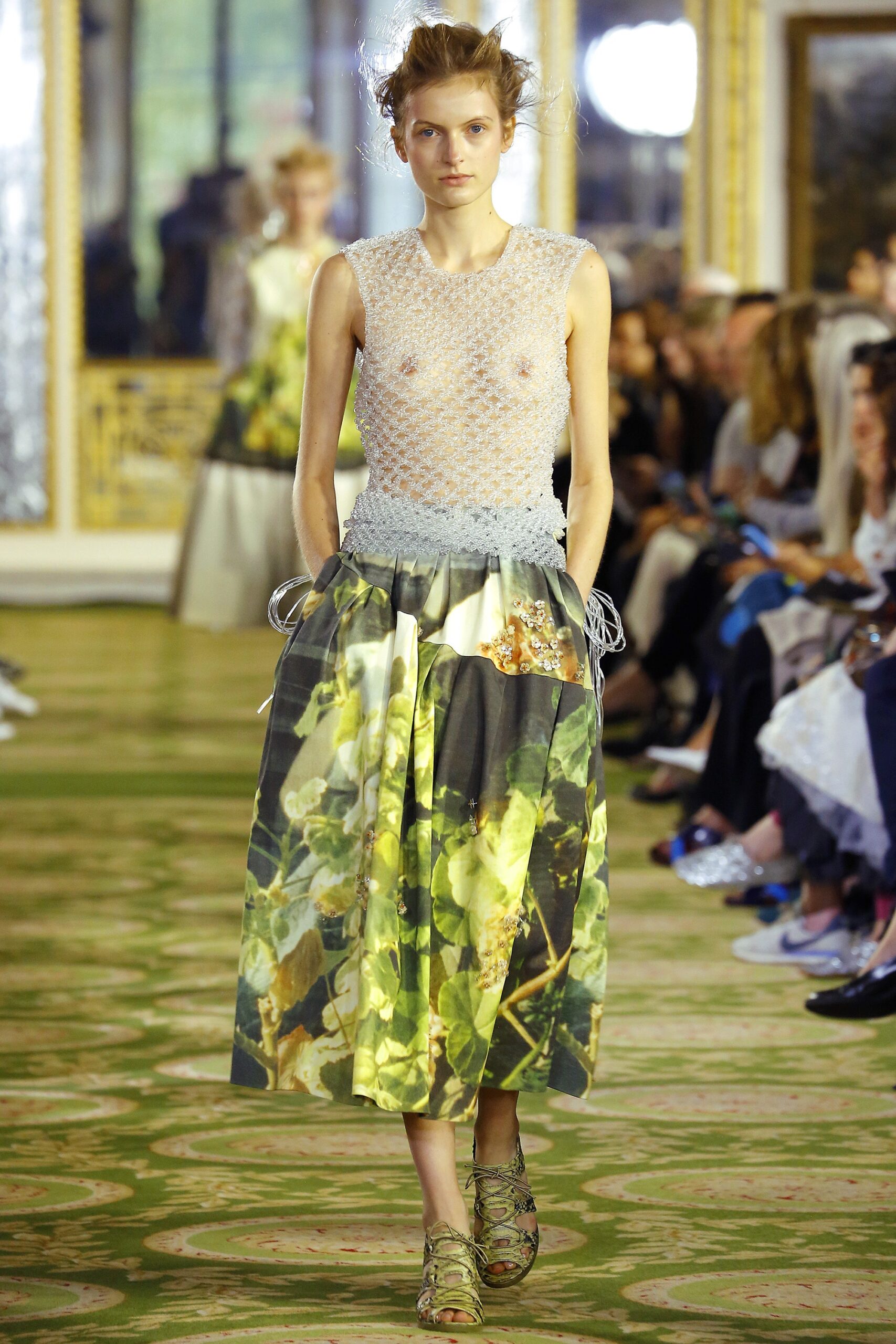Simone Rocha S/S 16 Look 28