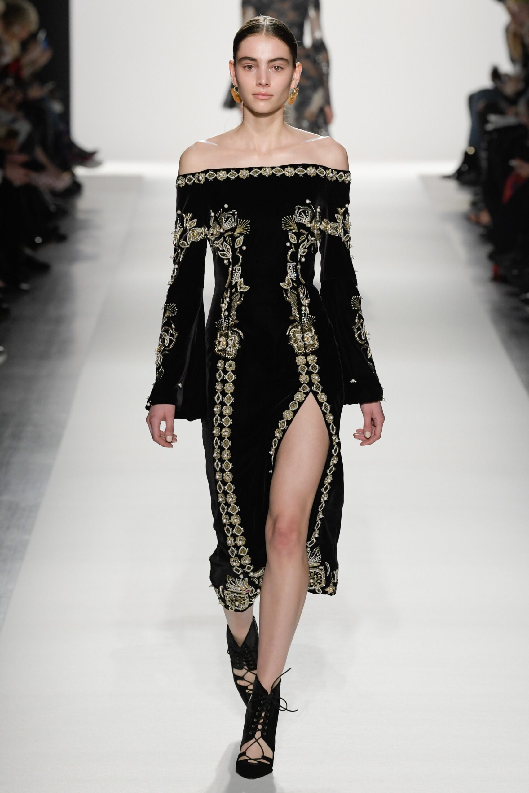 Simkhai F/W 17 Look 30