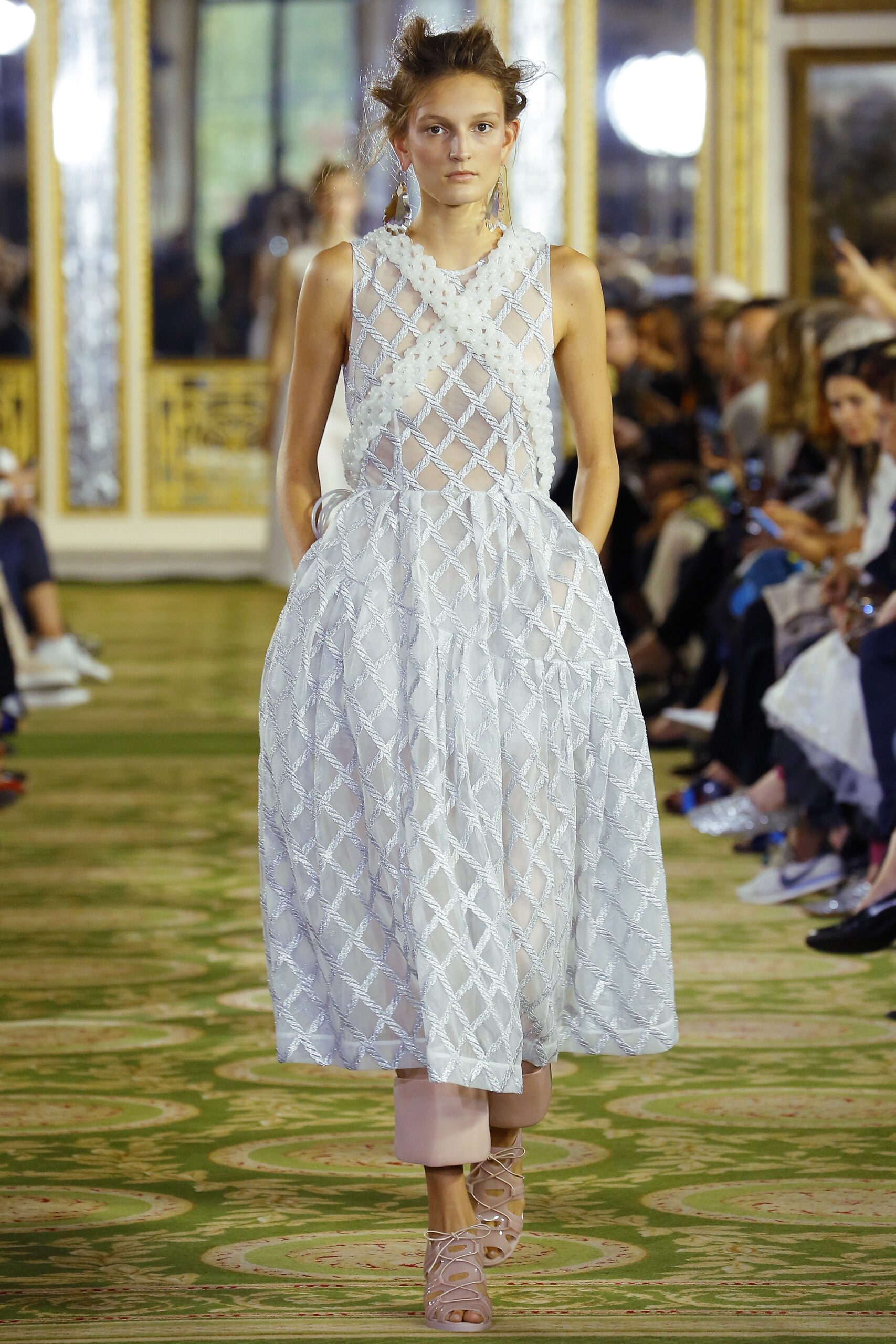 Simone Rocha S/S 16 Look 30