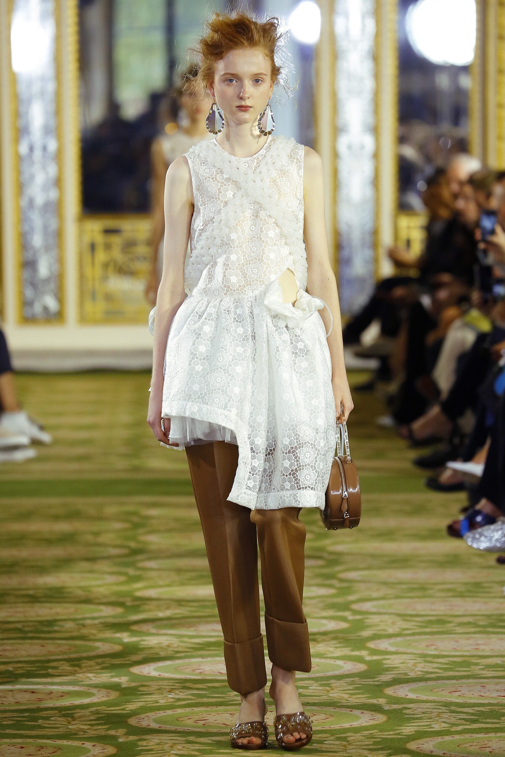 Simone Rocha S/S 16 Look 33
