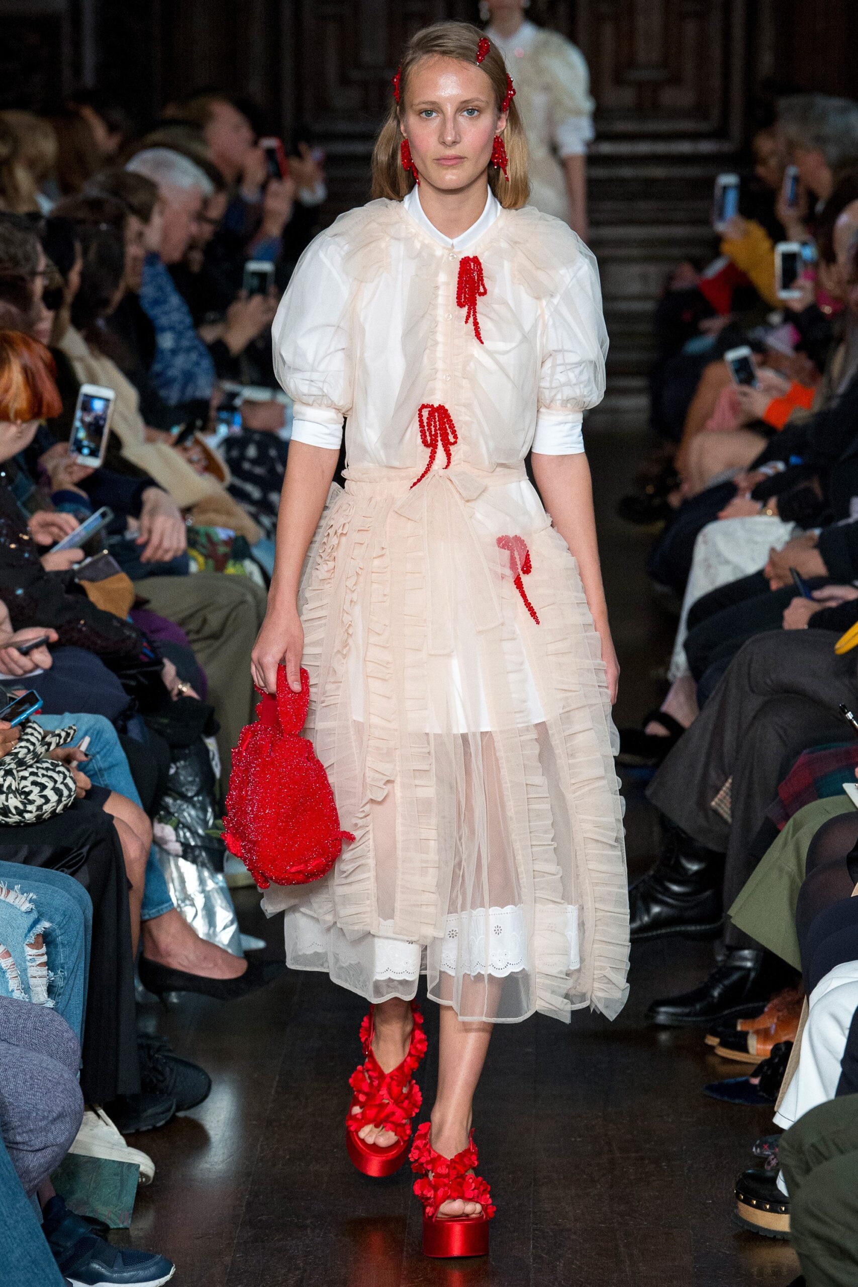 Simone Rocha S/S 18 Look 33