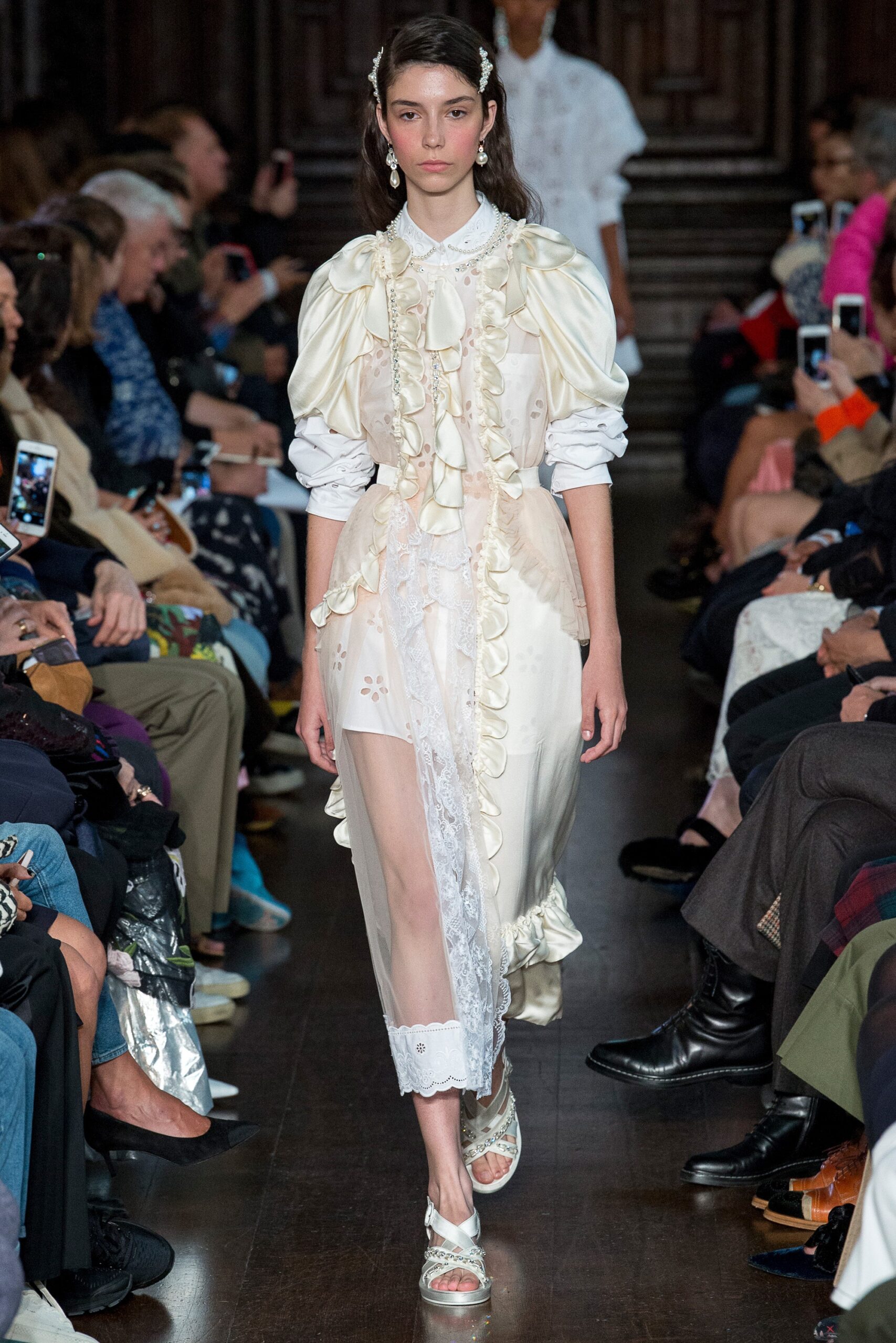 Simone Rocha S/S 18 Look 34