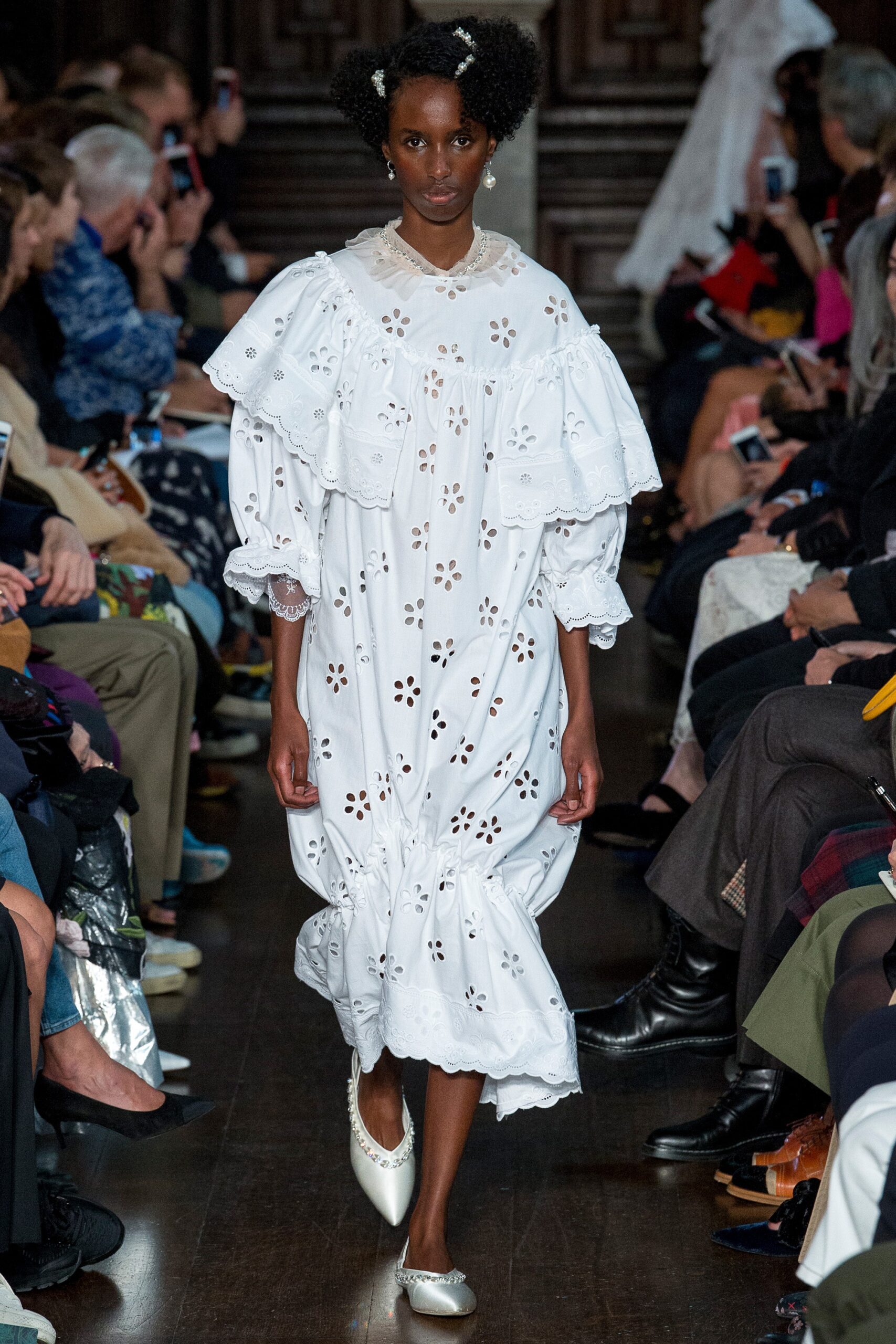 Simone Rocha S/S 18 Look 37