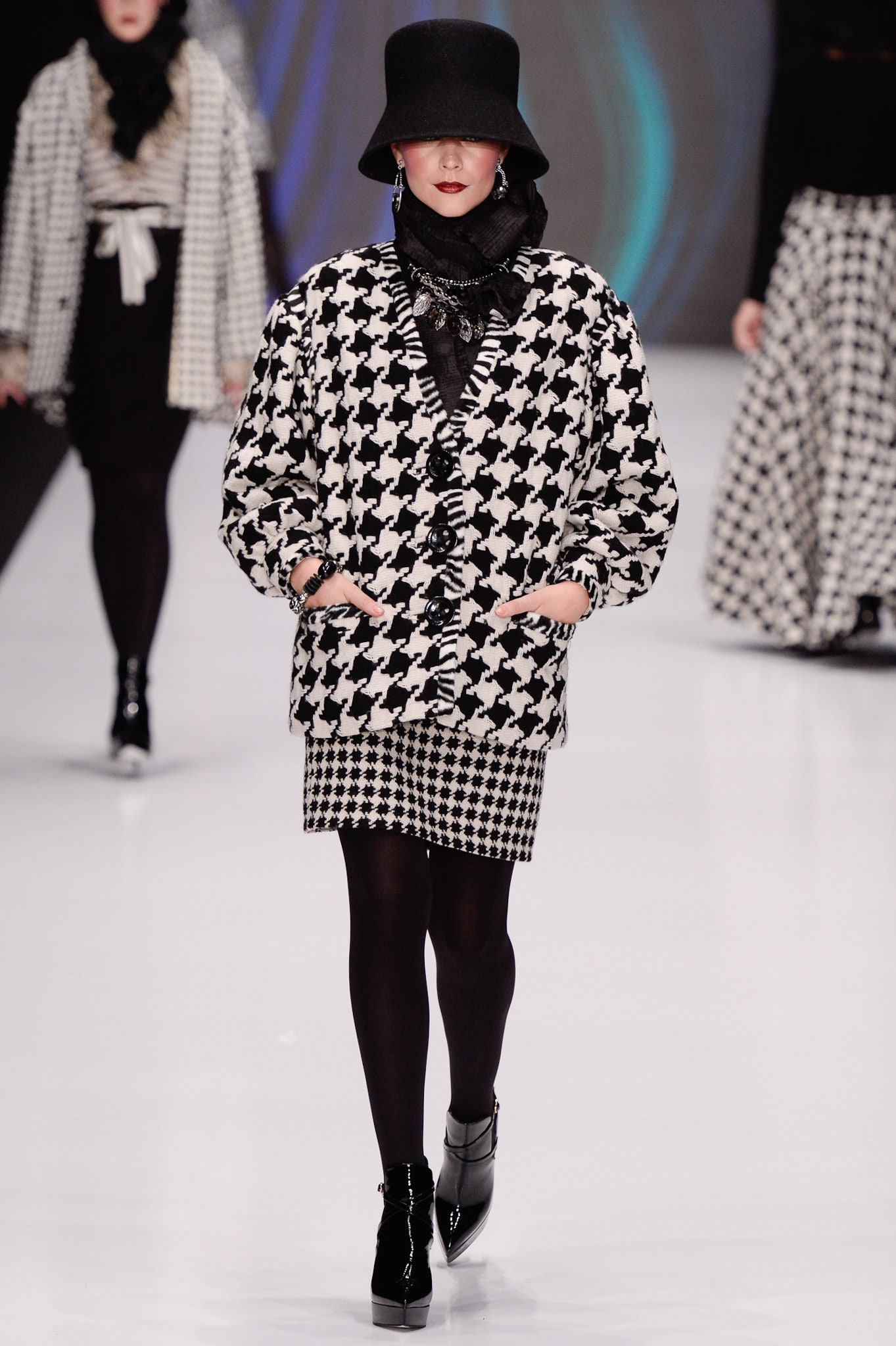 Slava Zaitsev Russia S/S 17 Look 20