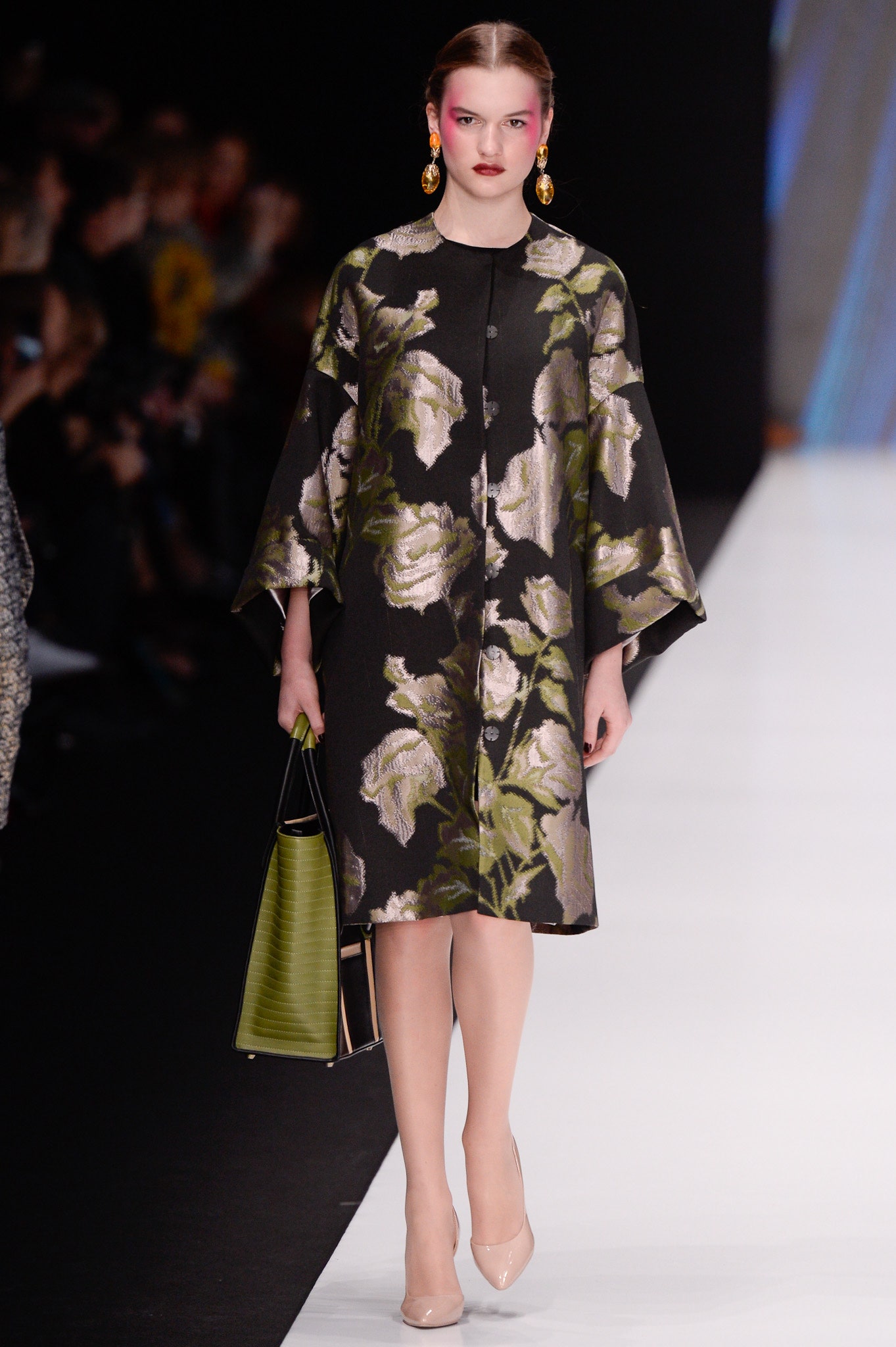 Slava Zaitsev Russia S/S 17 Look 43