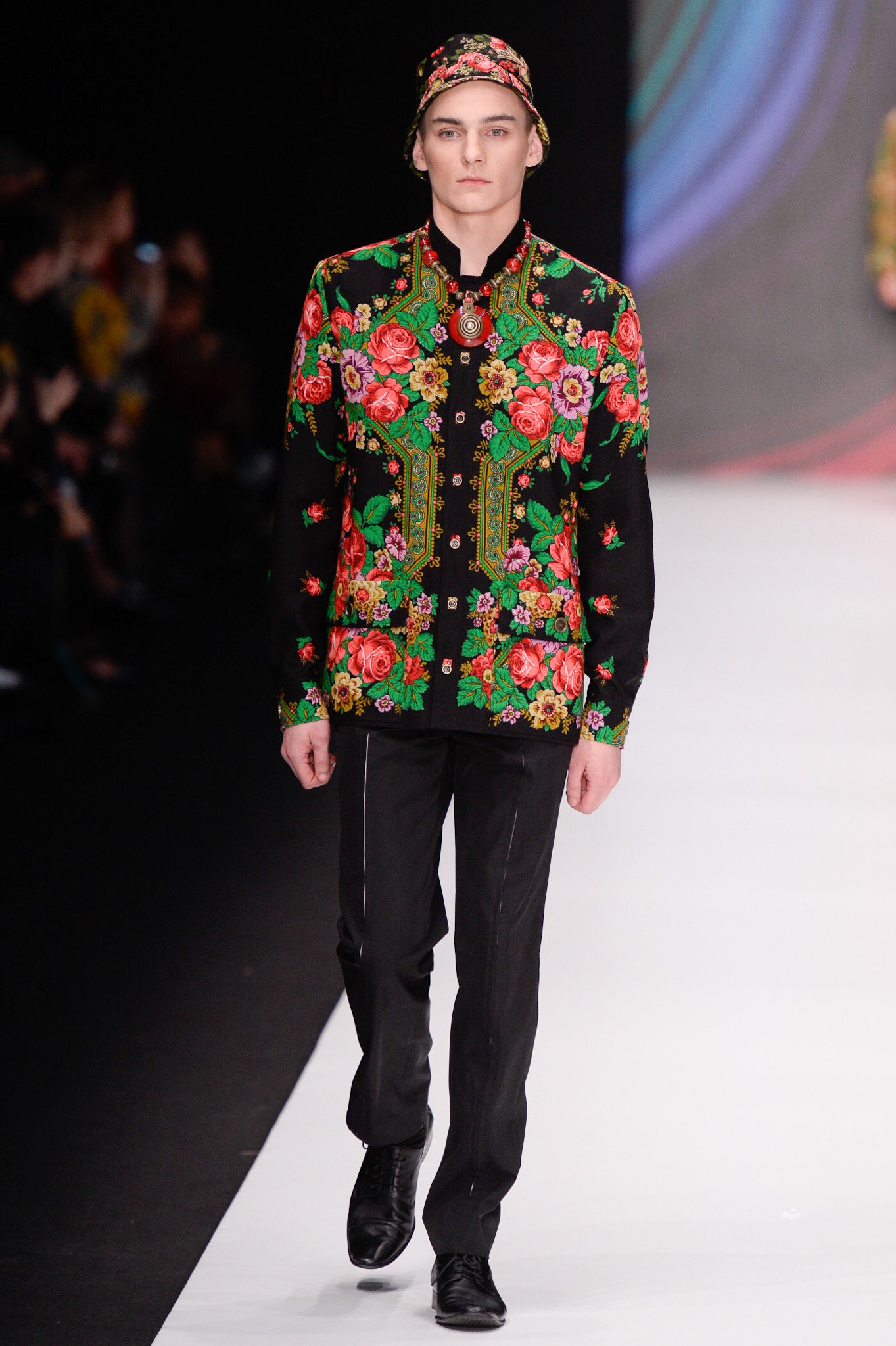 Slava Zaitsev Russia S/S 17 Look 63
