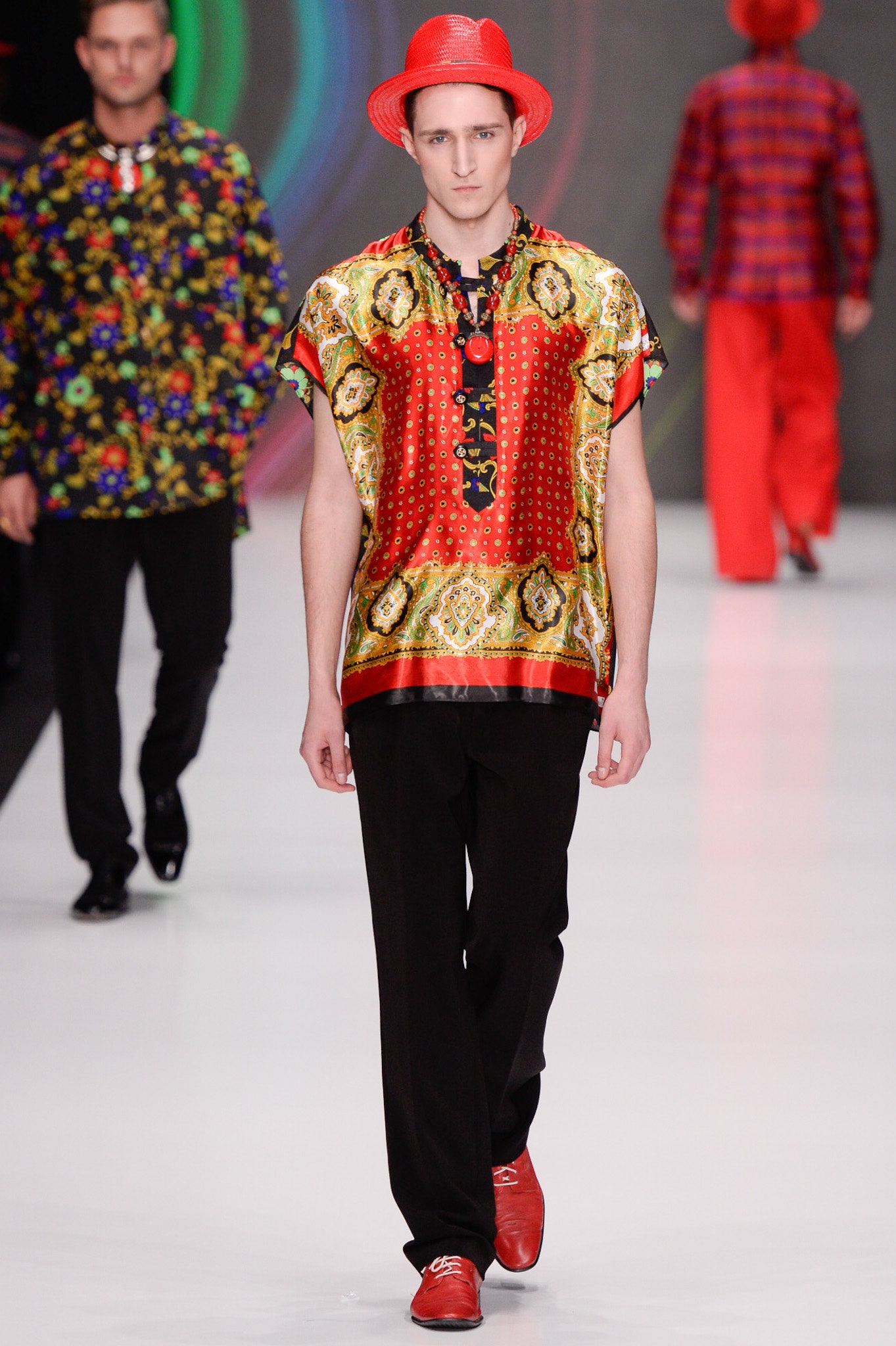 Slava Zaitsev Russia S/S 17 Look 76