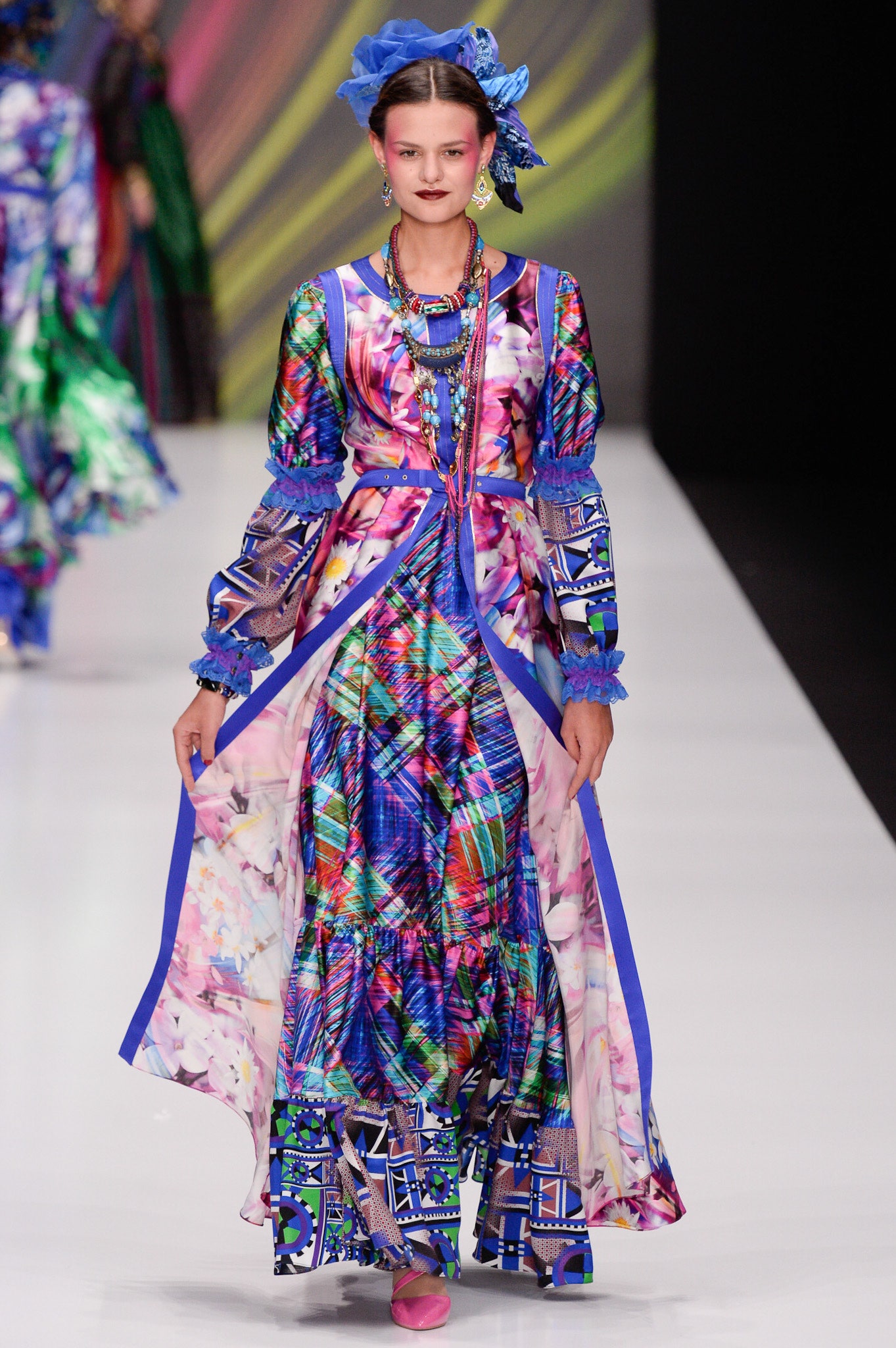 Slava Zaitsev Russia S/S 17 Look 83