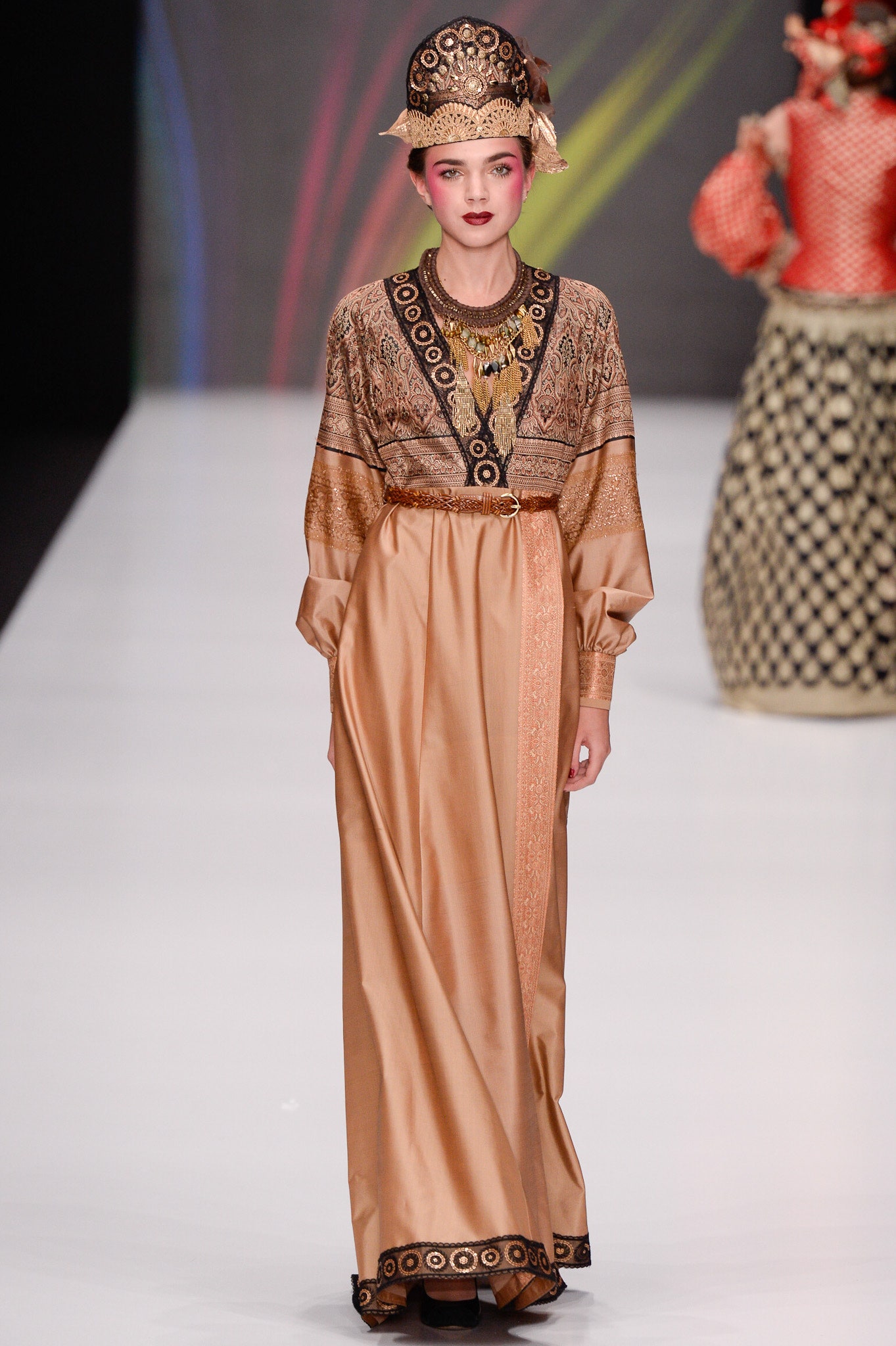 Slava Zaitsev Russia S/S 17 Look 90