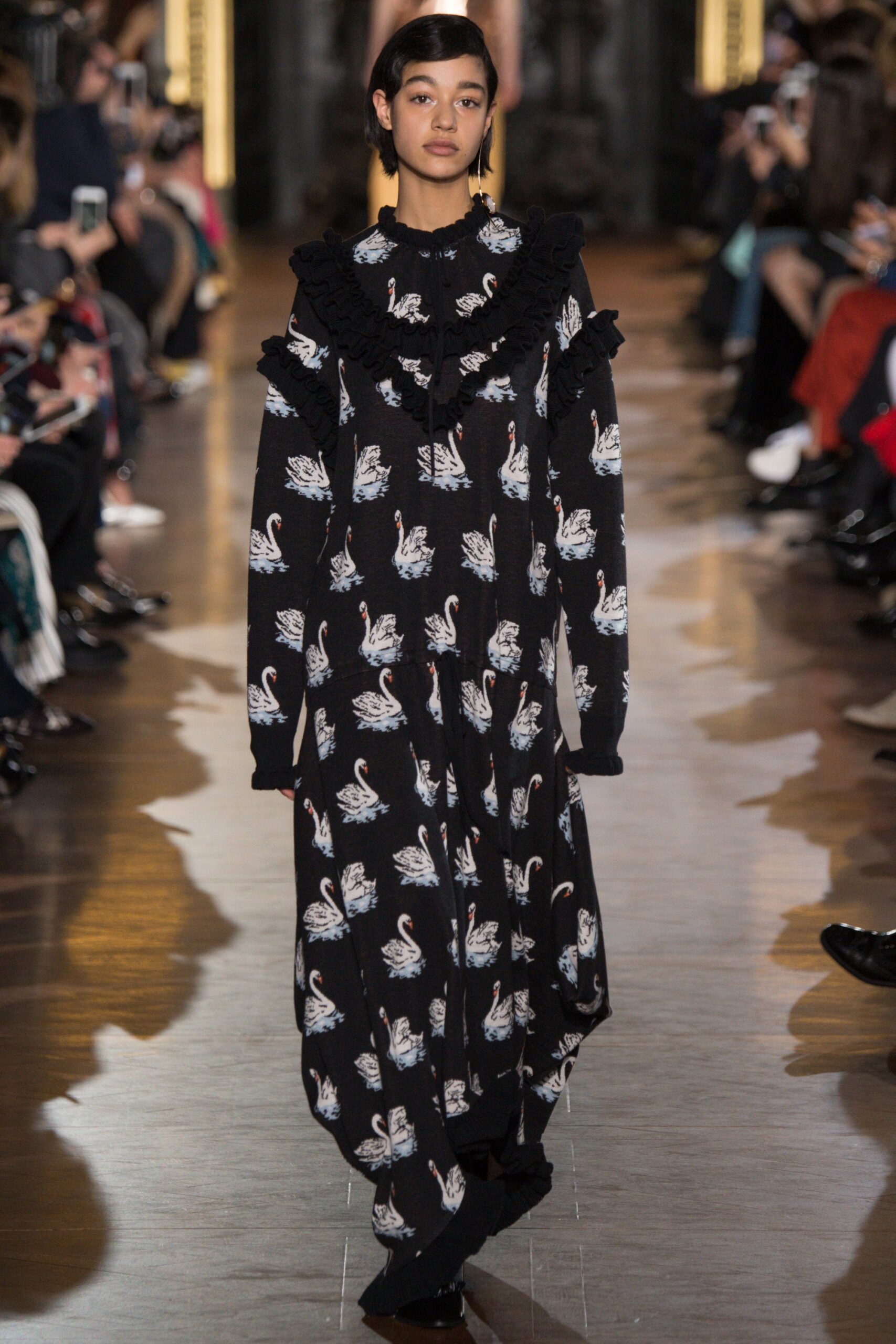Stella McCartney F/W 16 Look 34