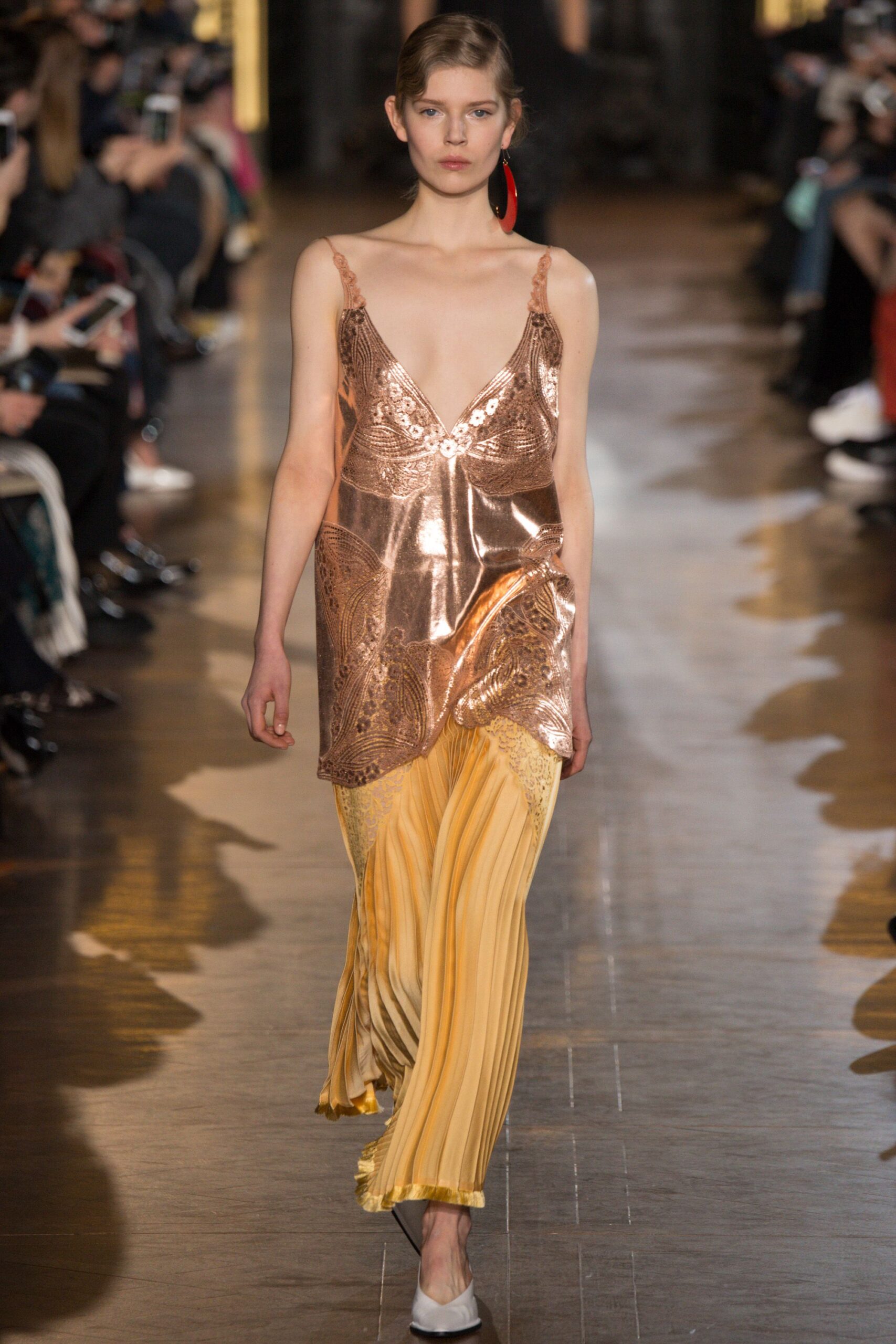 Stella McCartney F/W 16 Look 35
