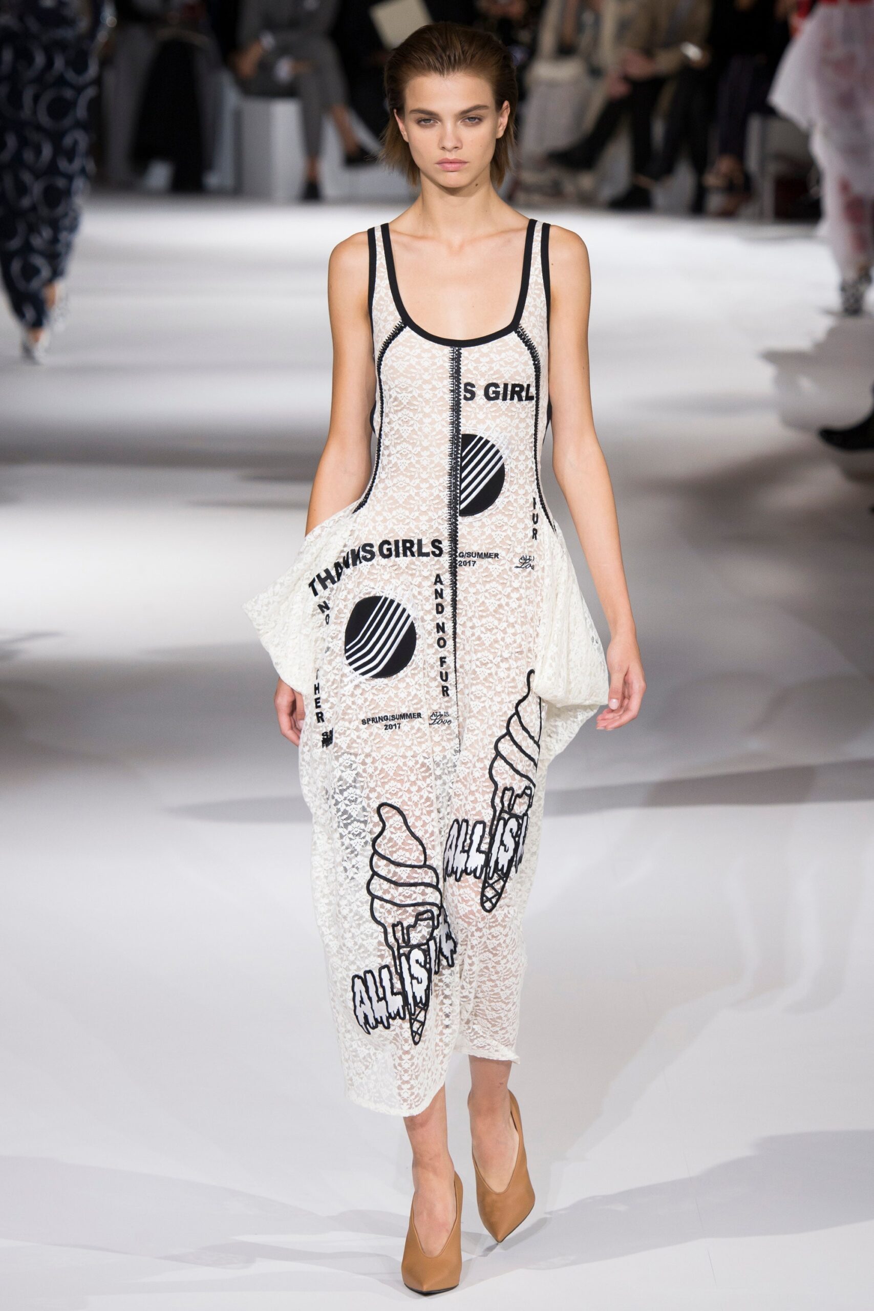 Stella McCartney S/S 17 Look 37