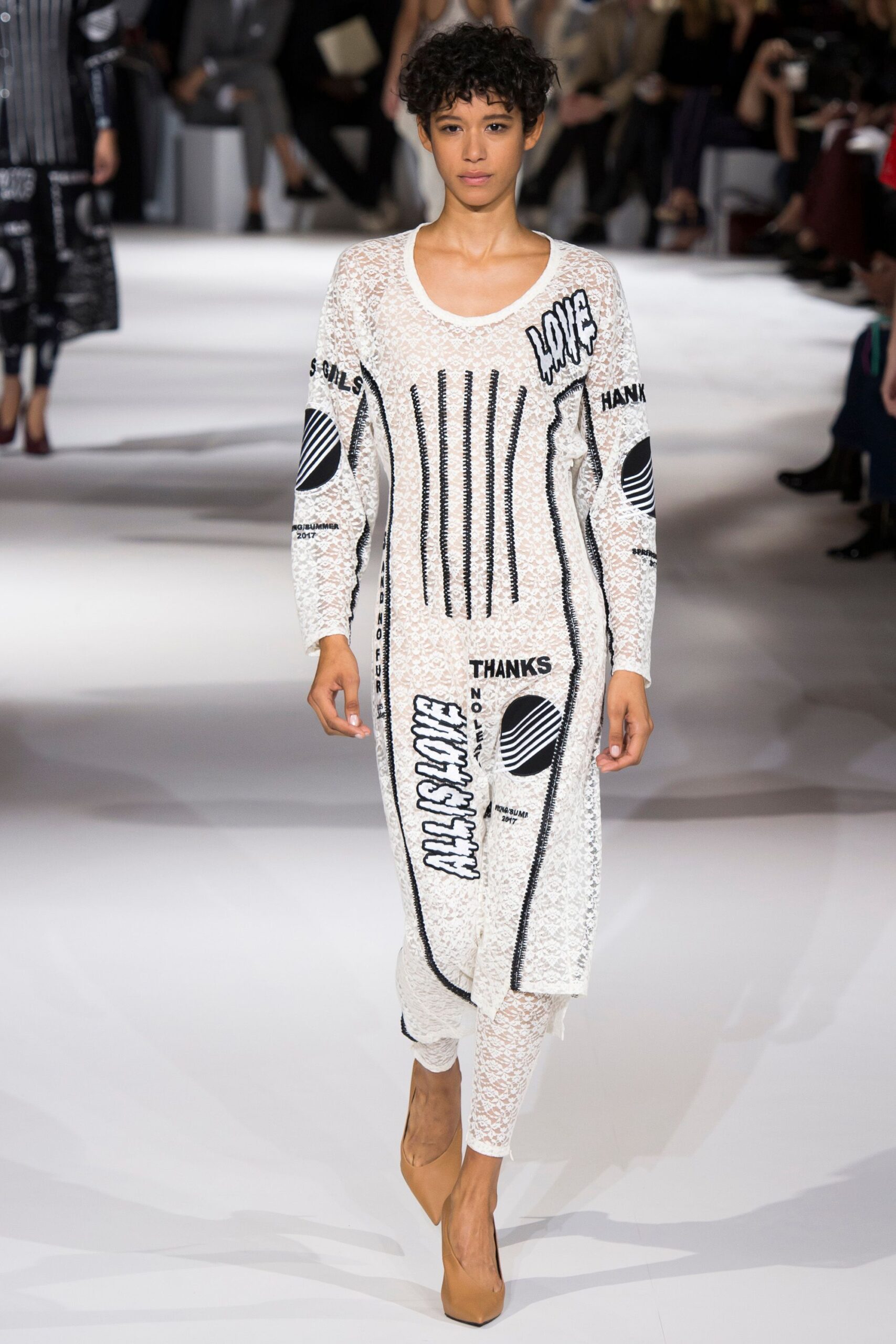 Stella McCartney S/S 17 Look 39