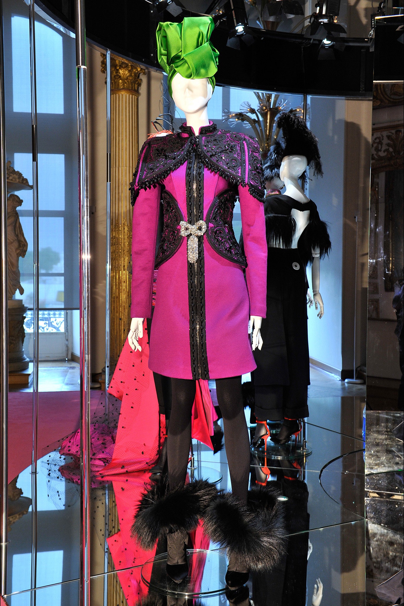 Schiaparelli F/W 13 Couture Look 16