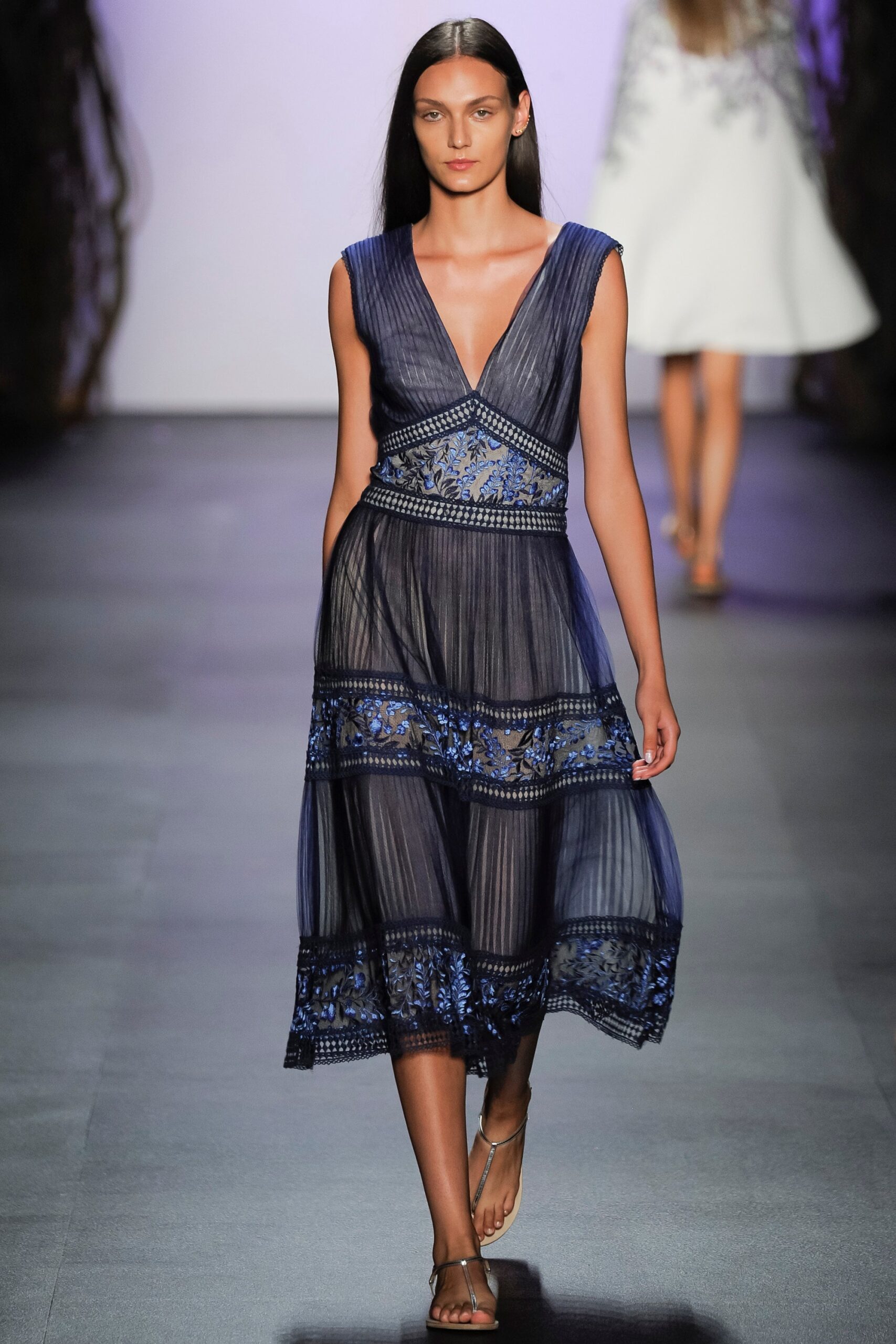 Tadashi Shoji S/S 16 Look 25