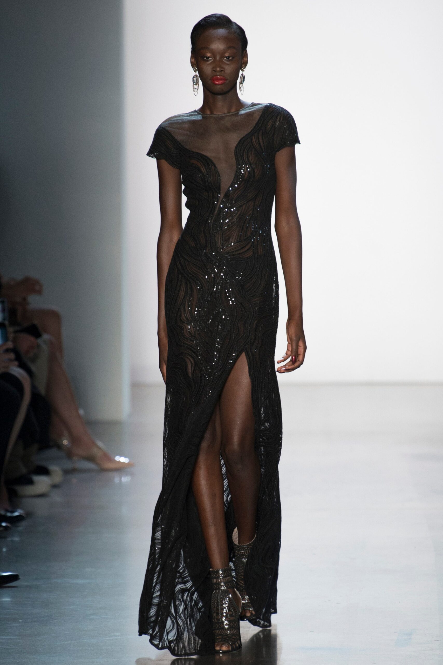 Tadashi Shoji F/W 18 Look 37