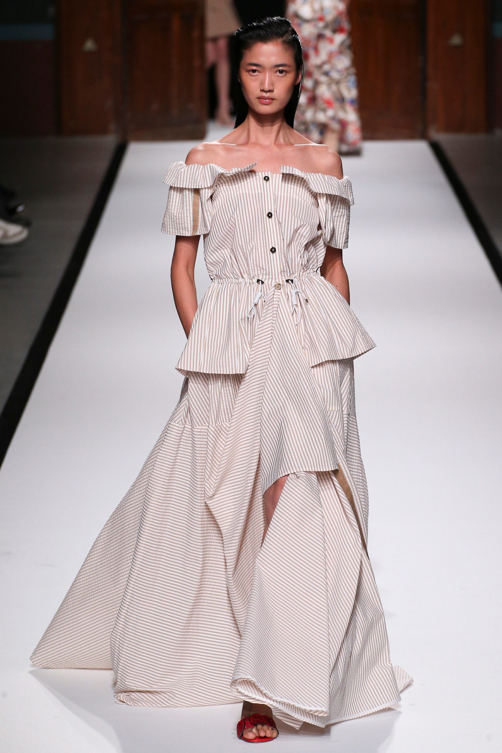 Talbot Runhof S/S 17 Look 9
