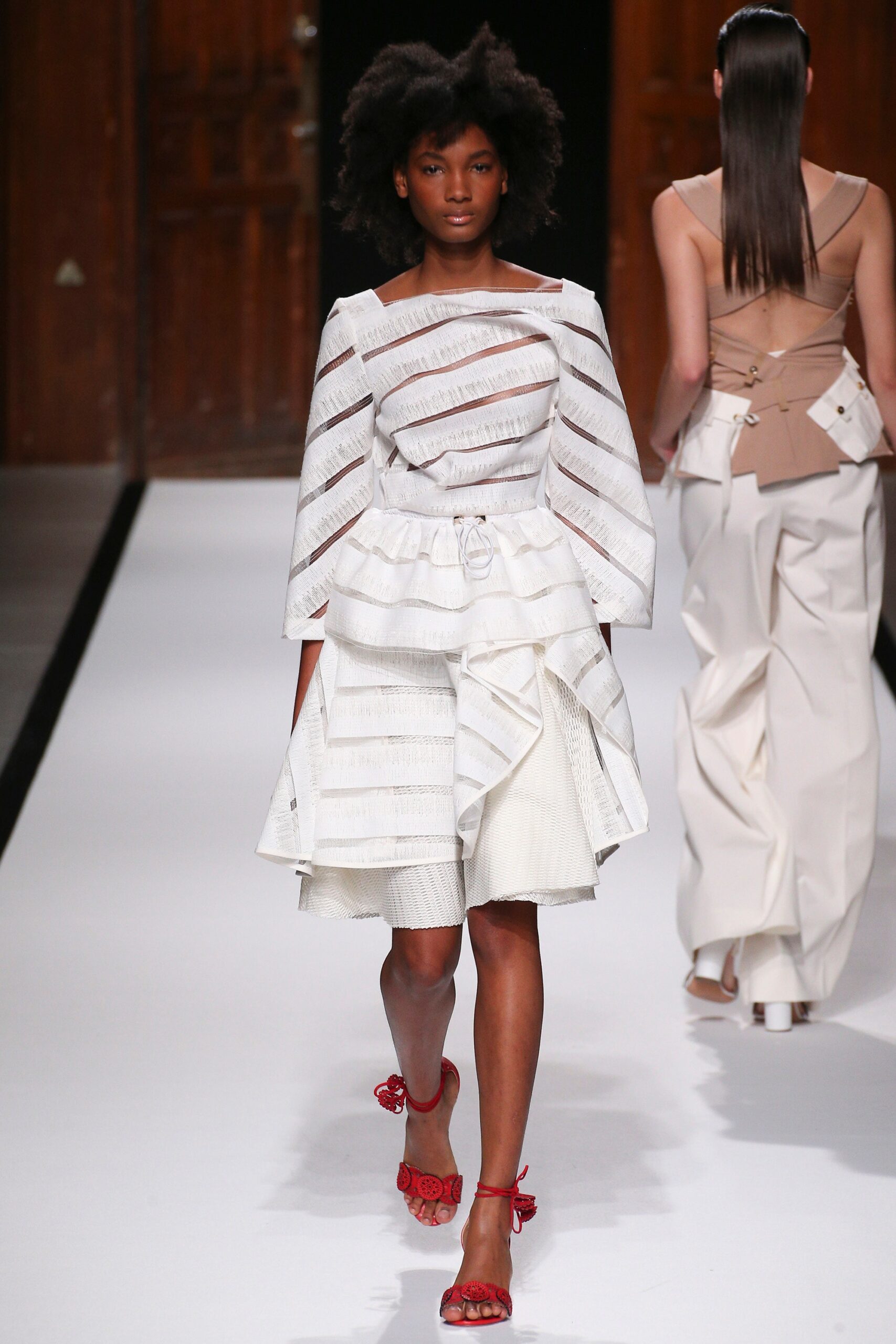 Talbot Runhof S/S 17 Look 18