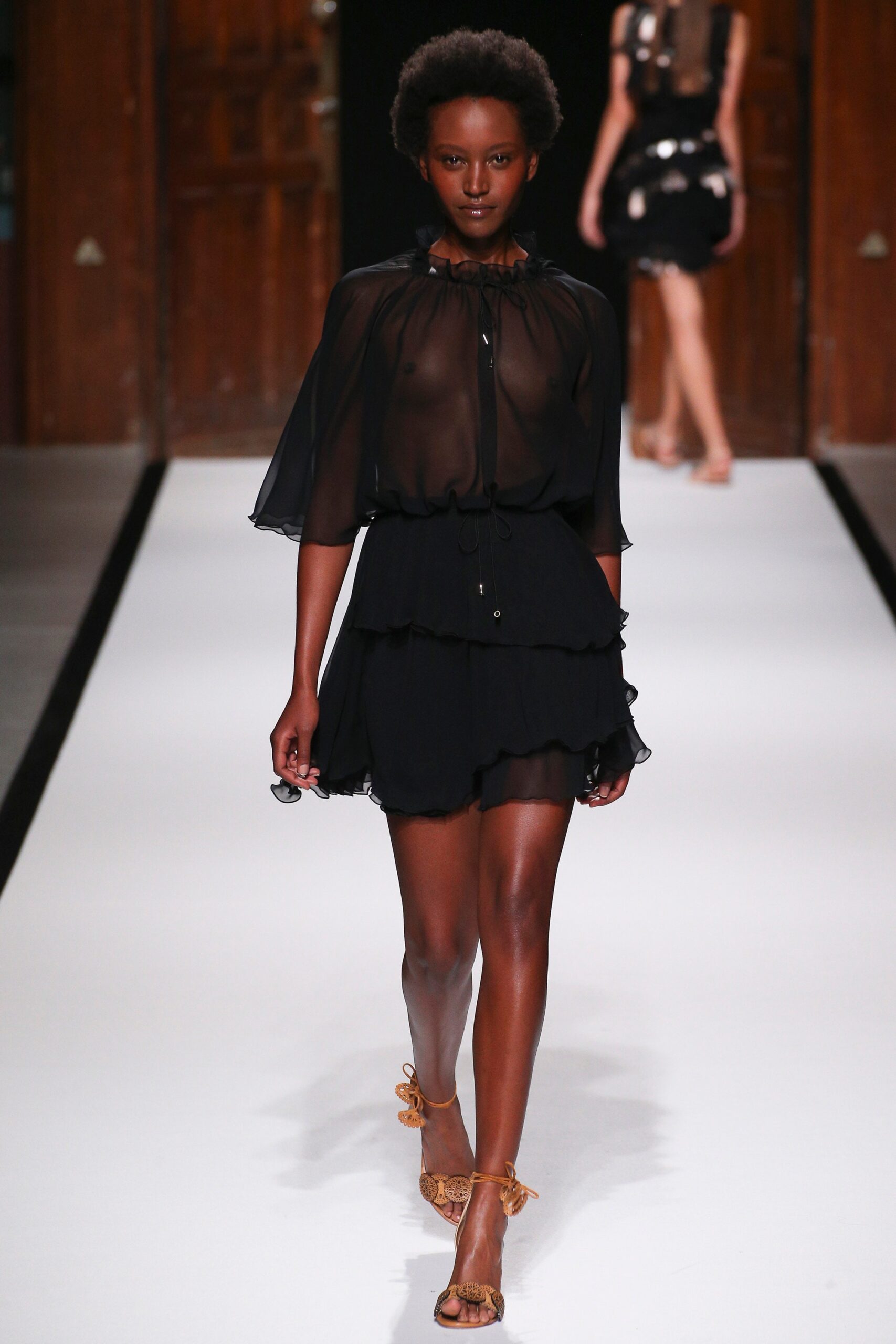 Talbot Runhof S/S 17 Look 25