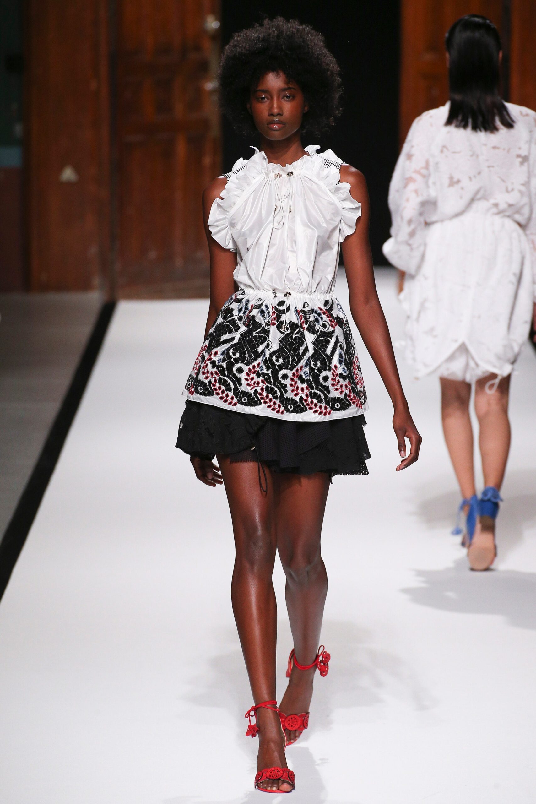 Talbot Runhof S/S 17 Look 28