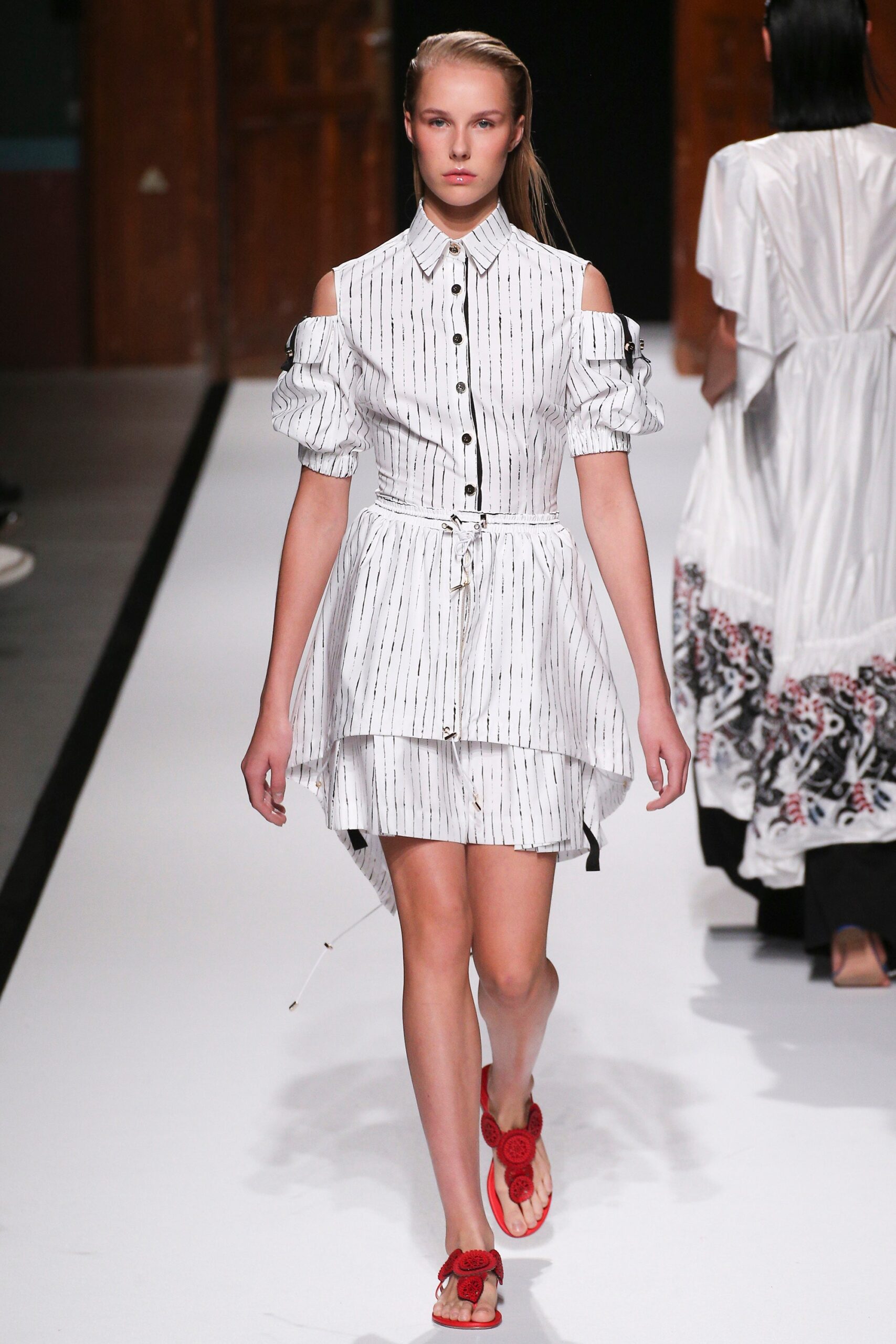 Talbot Runhof S/S 17 Look 31