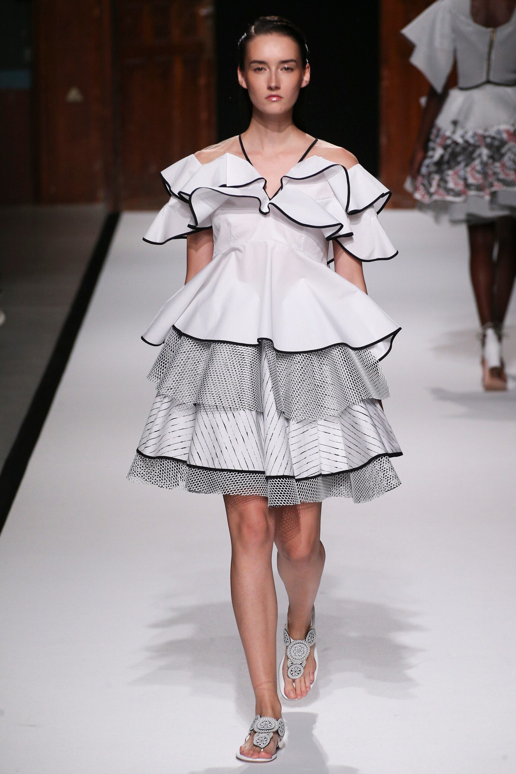 Talbot Runhof S/S 17 Look 33