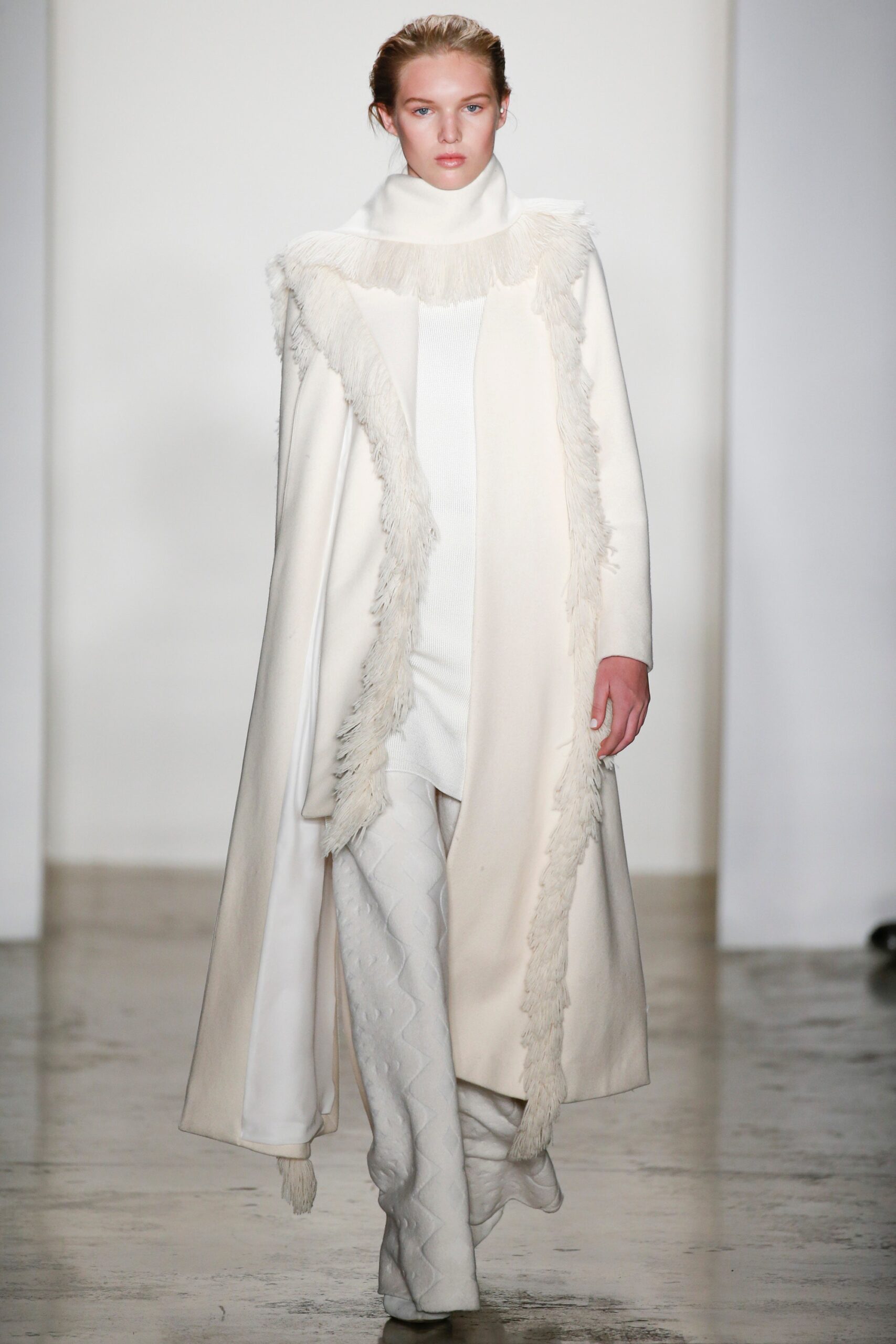 Simkhai F/W 16 Look 2