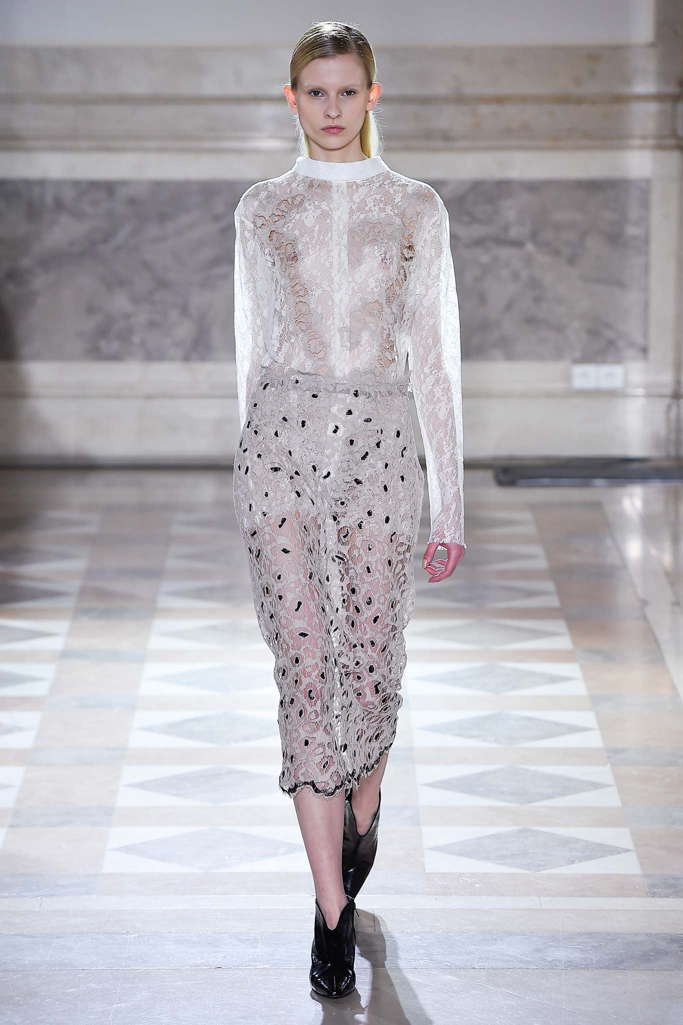 Sharon Wauchob F/W 15 Look 19